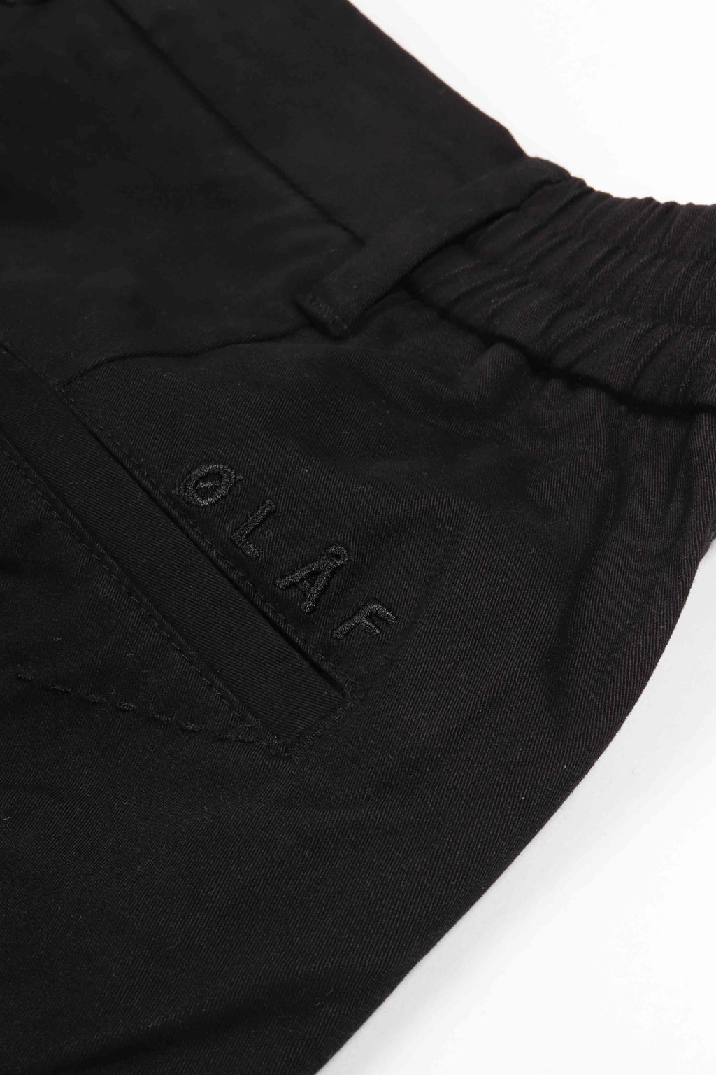 Regulart pleated black
