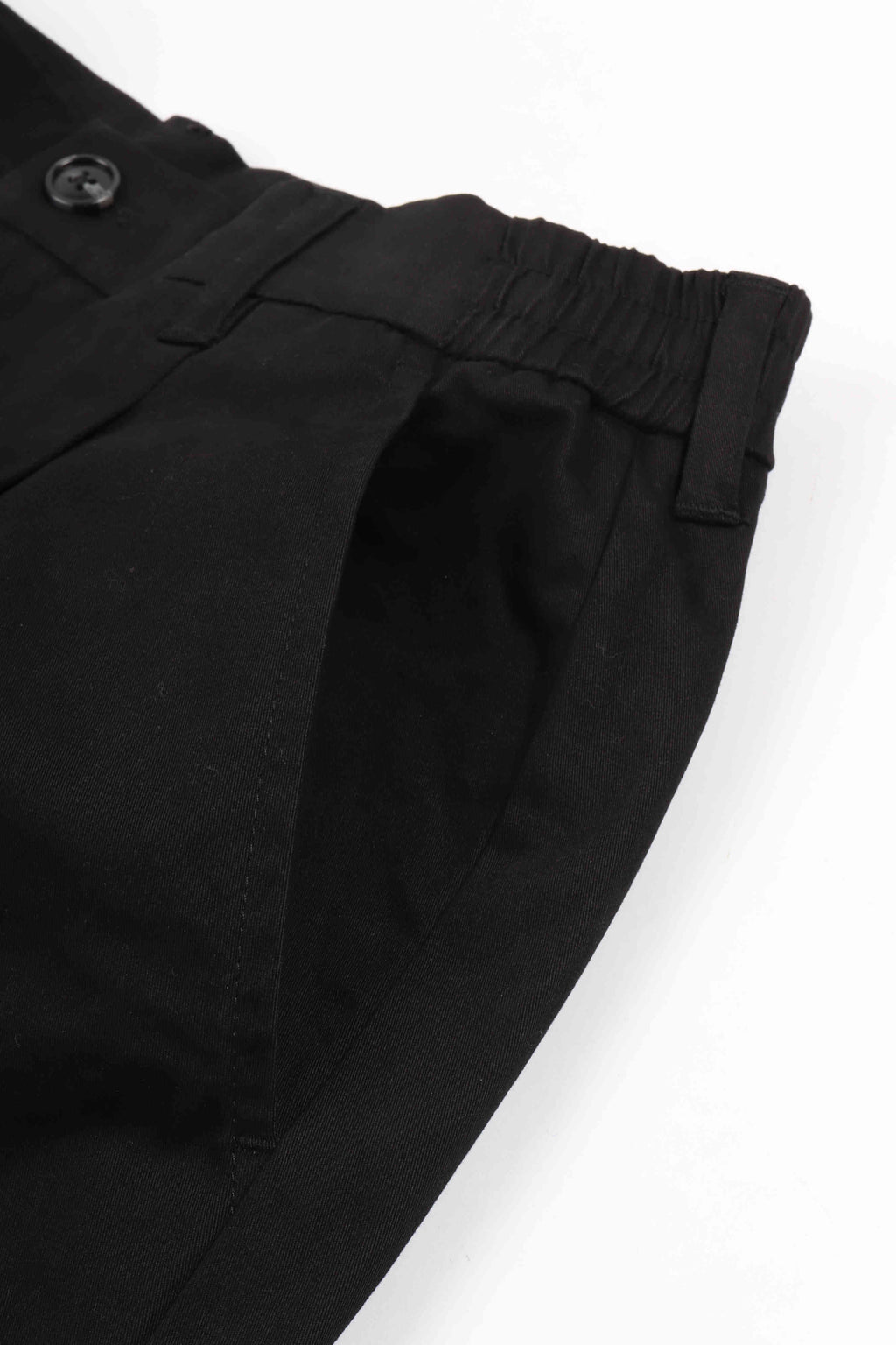 Regulart pleated black