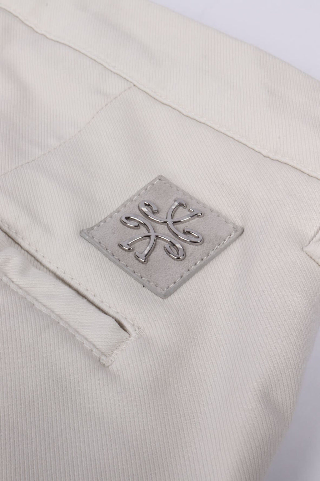 Ben off white