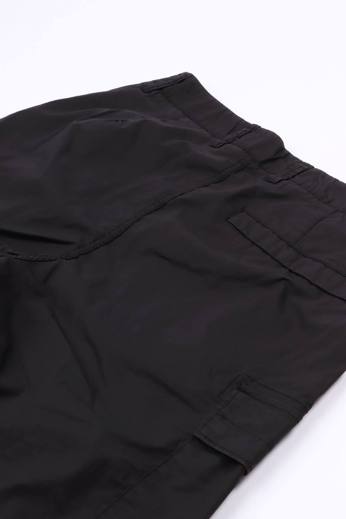 L100l08 s0003 v0029 - black