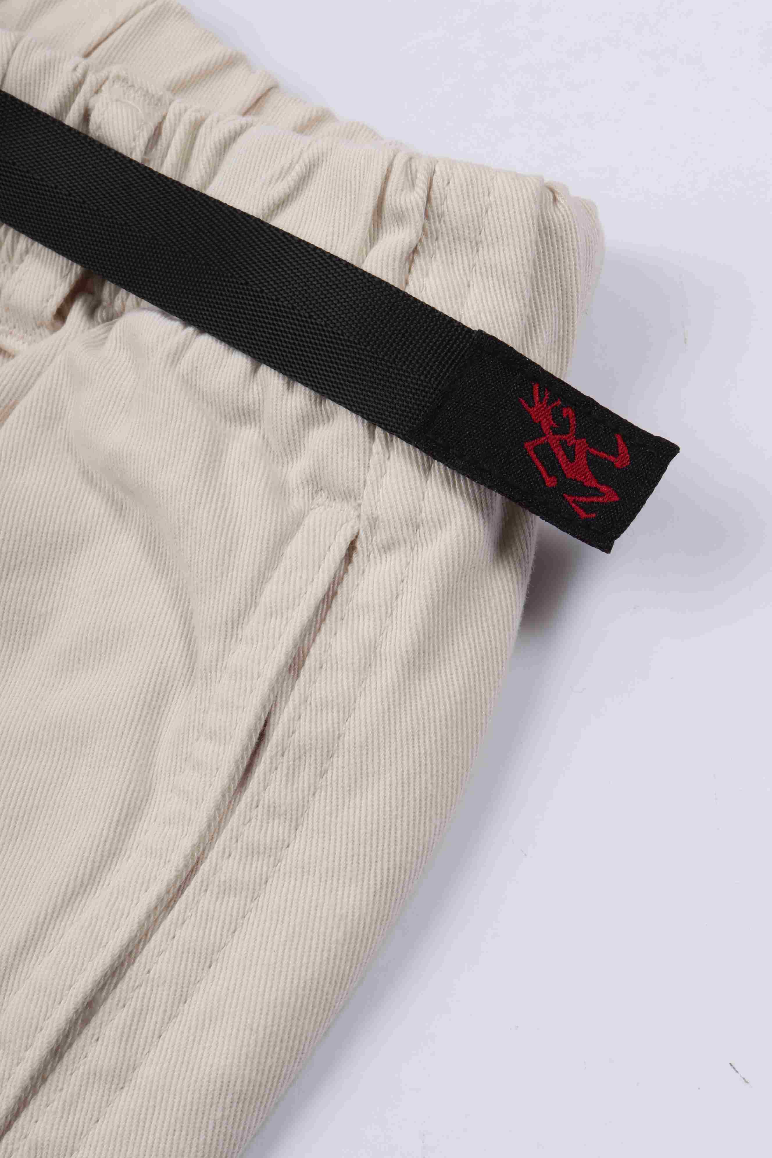 G-short greige
