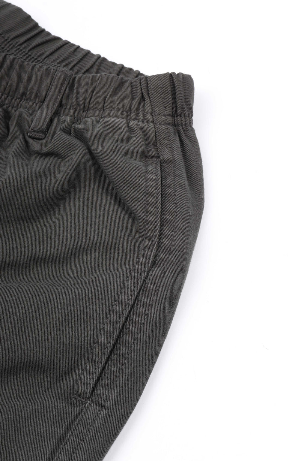 G-short smokey grey