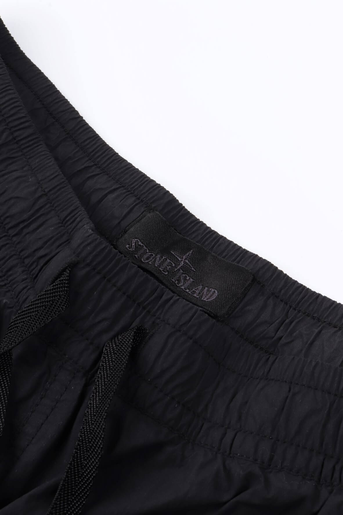 B100002 s00f6 v0029 - black