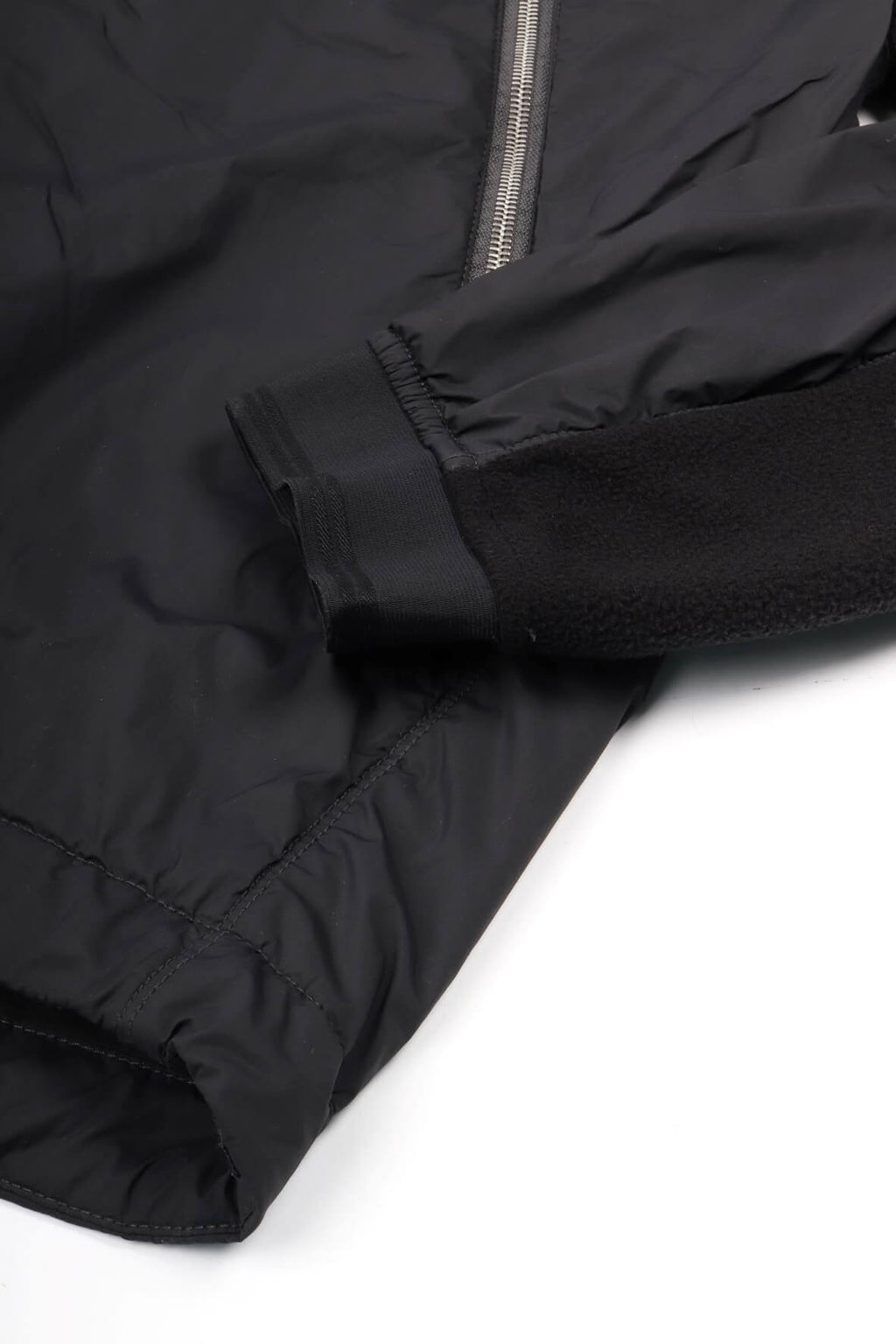 8015413g2 v0029 - black