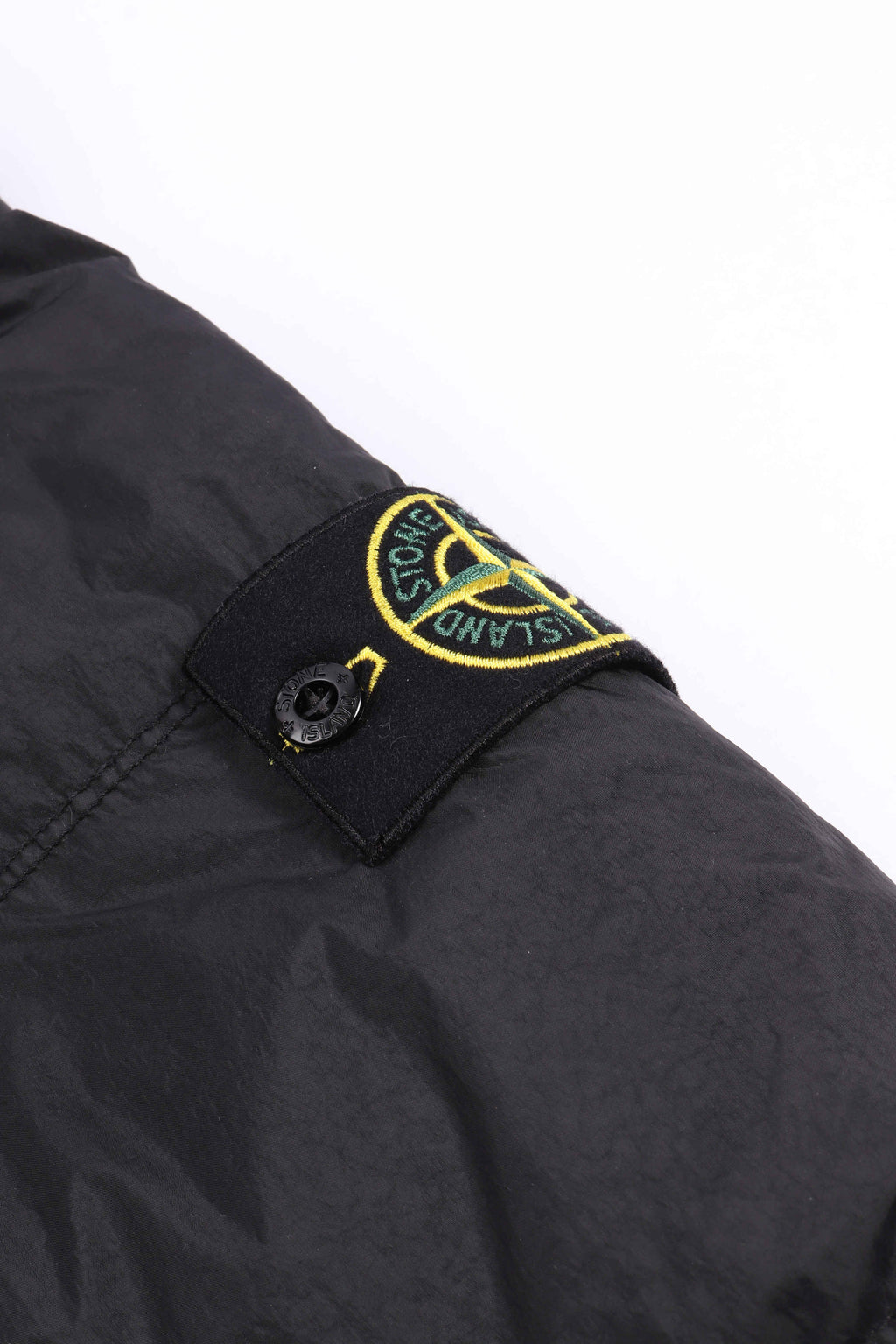 4100012 s0a23 v0029 - black