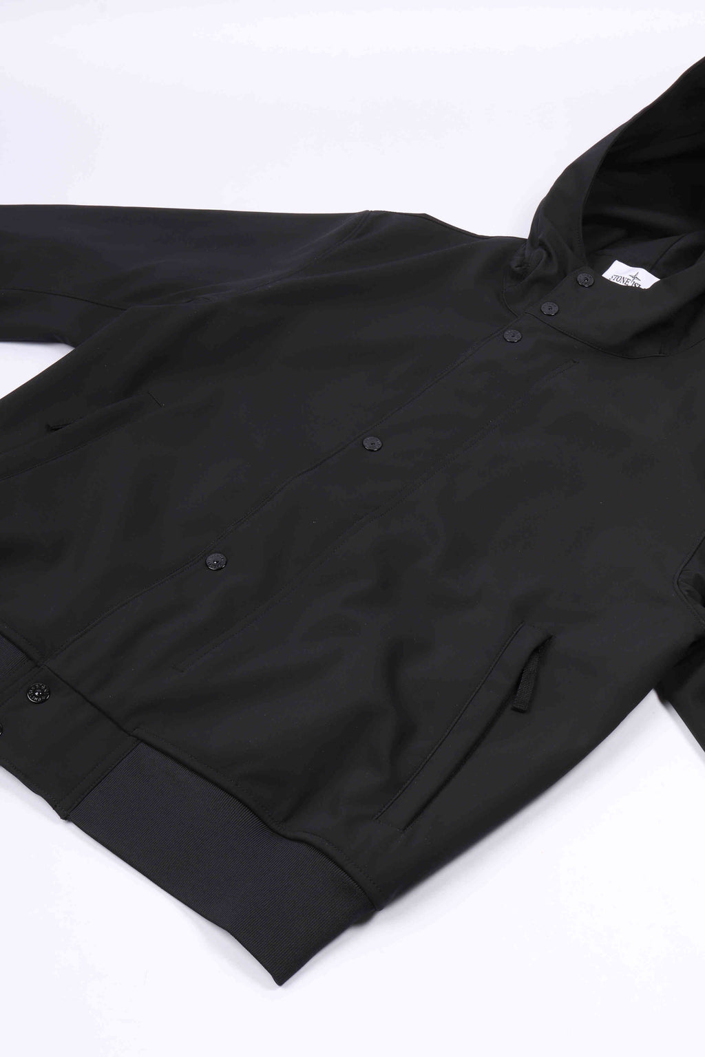 4100118 s0a22 v0029 - black