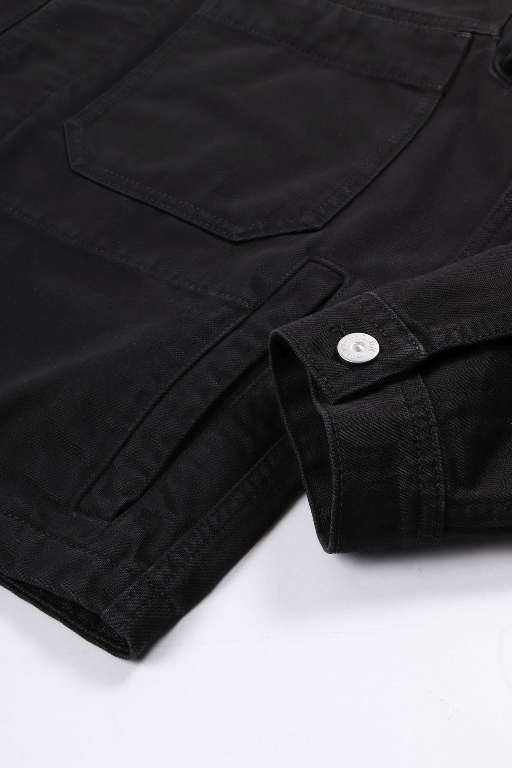 4100006 s0j24 v0029 - black