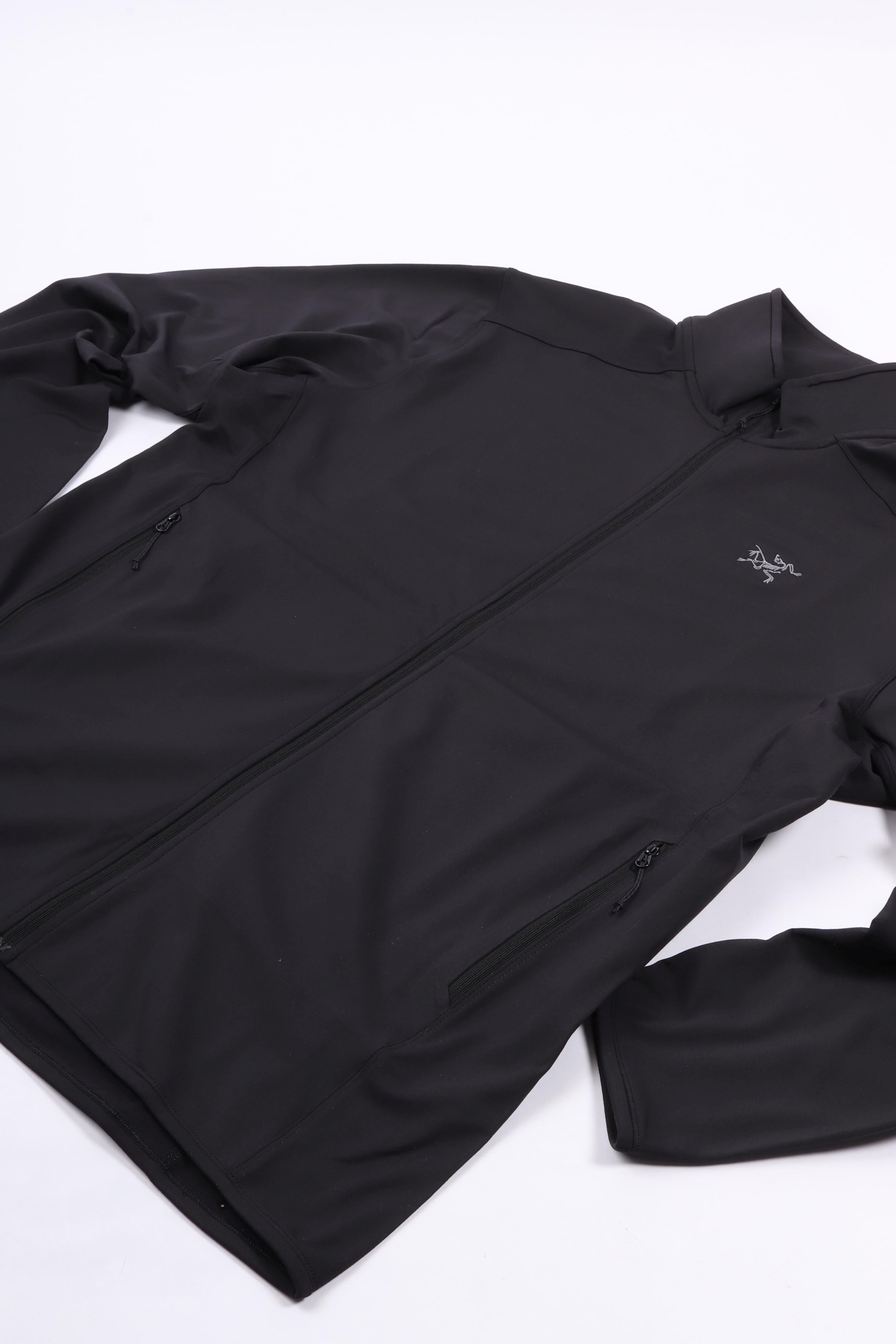 Kyanite lightweight jacket black