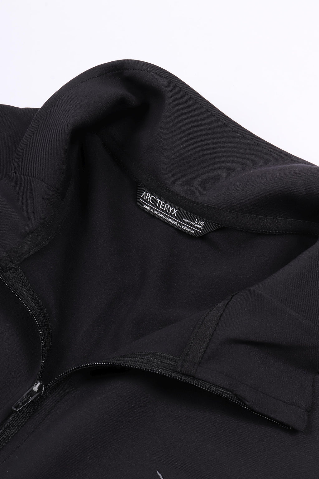 Kyanite lightweight jacket black