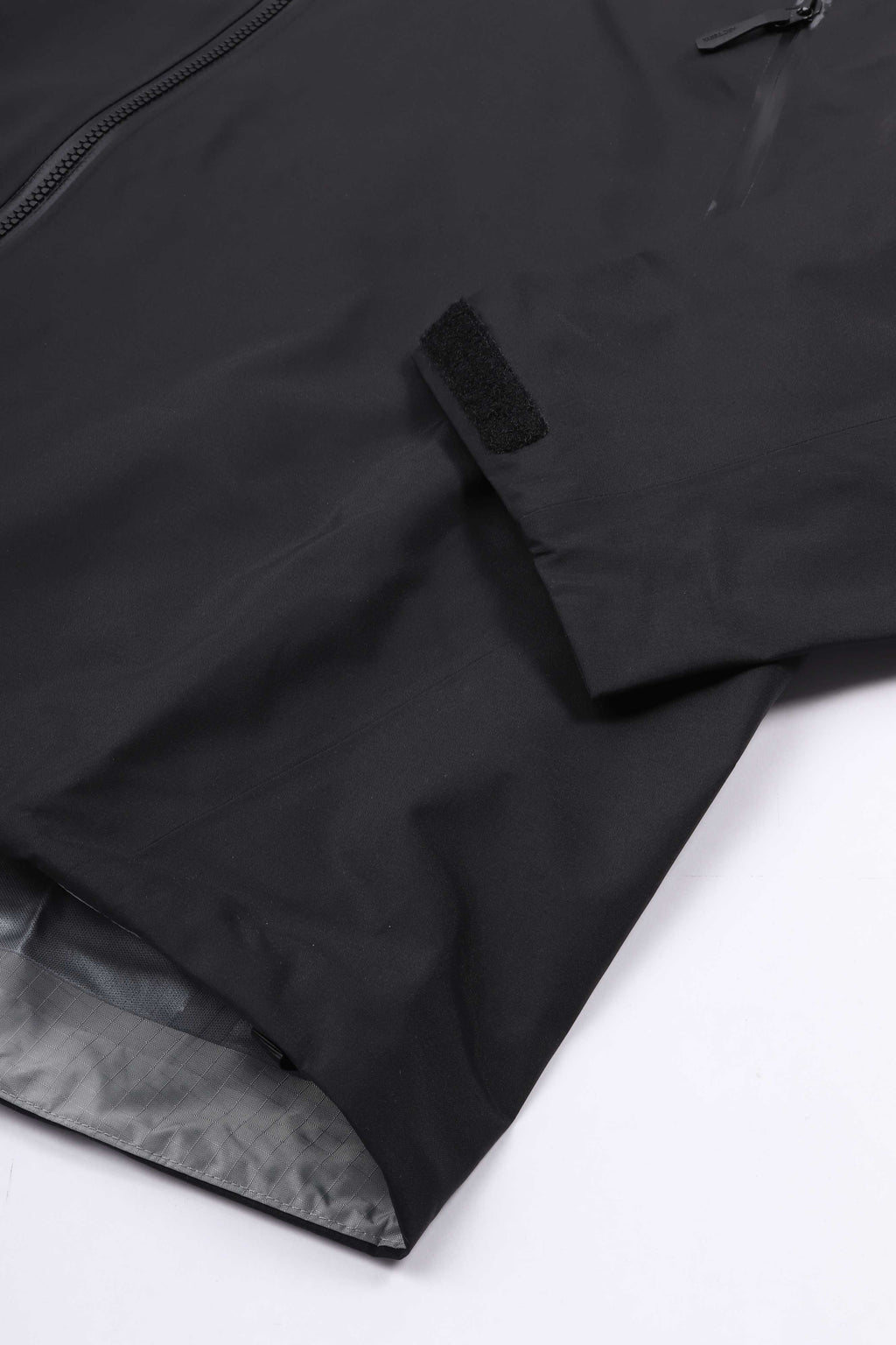 Beta jacket black