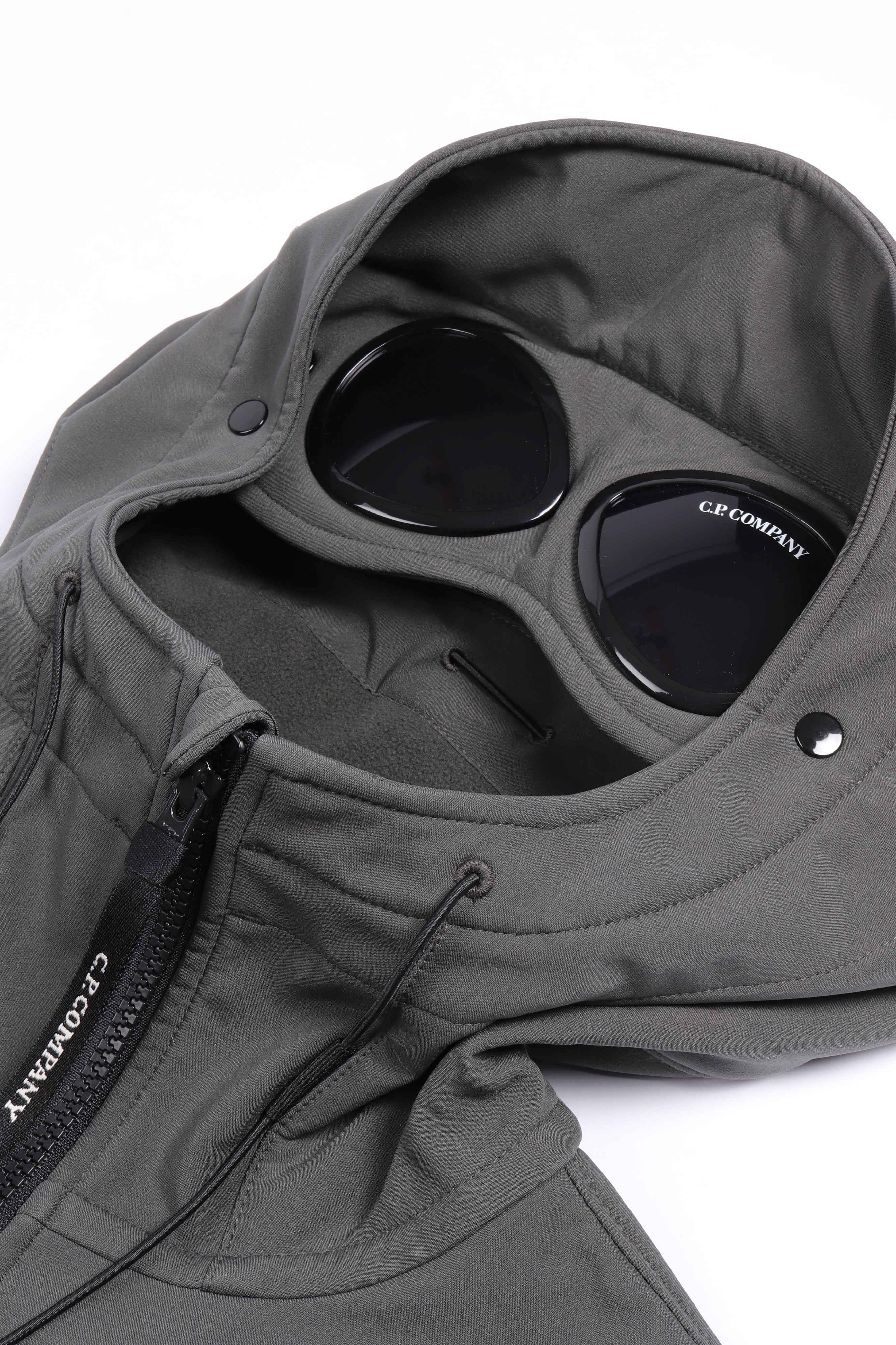 Cmow700a 978 - dark shado