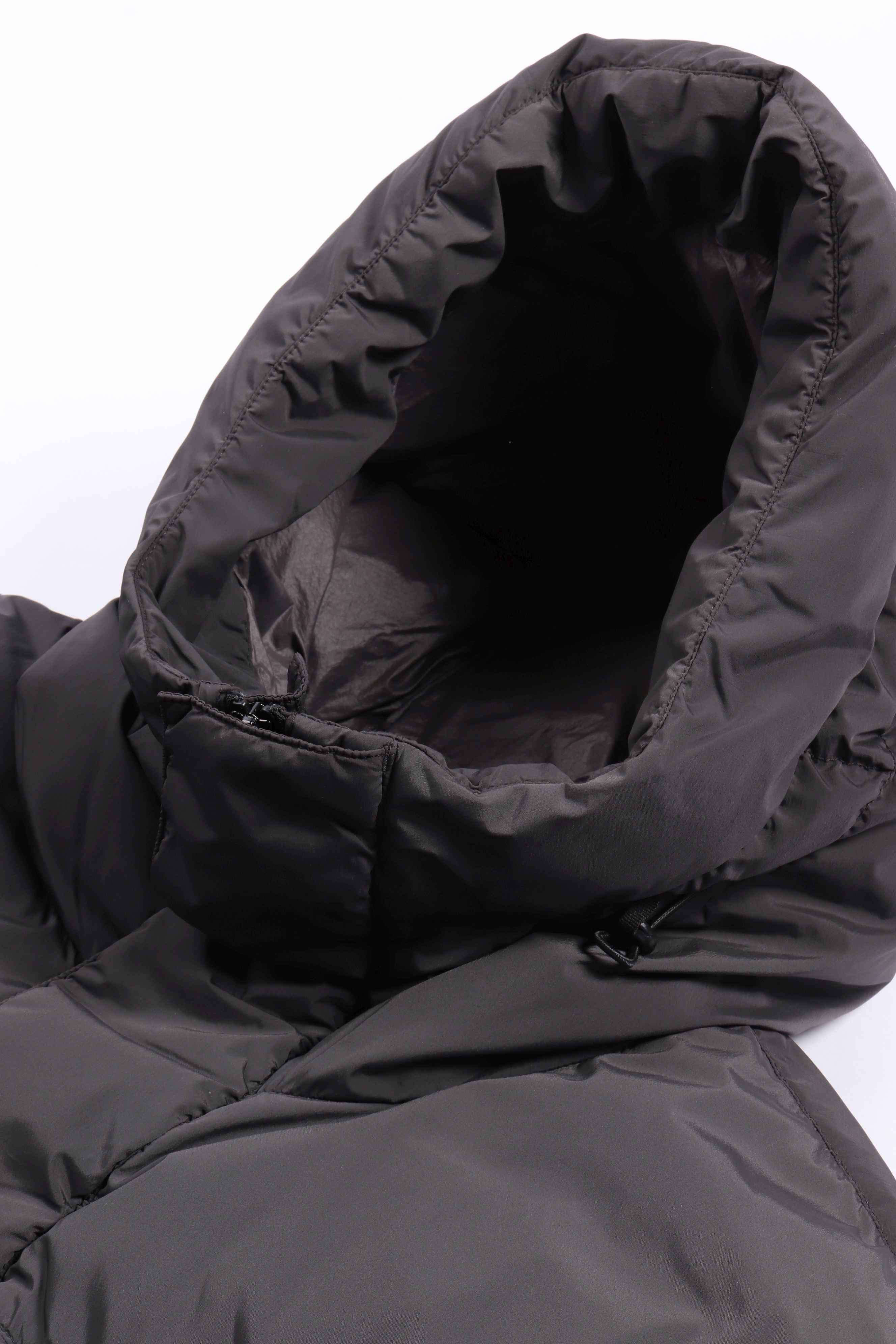 19cmow240a 978 - dark shado