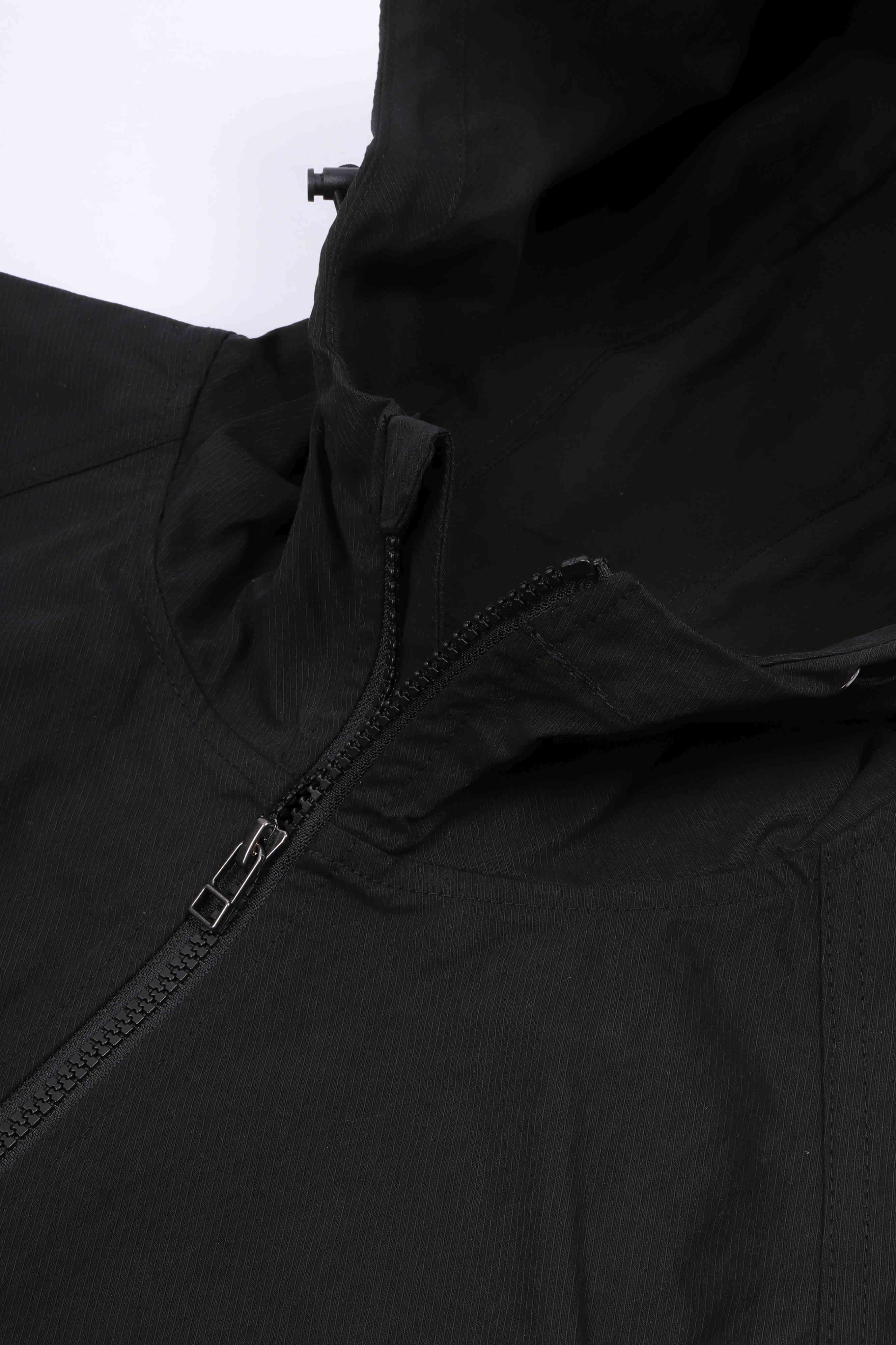 Technical twill windbreaker charcoal