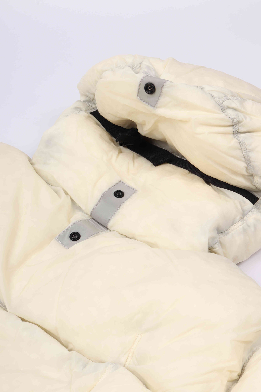 4100016 s0302 v0093 - ivory