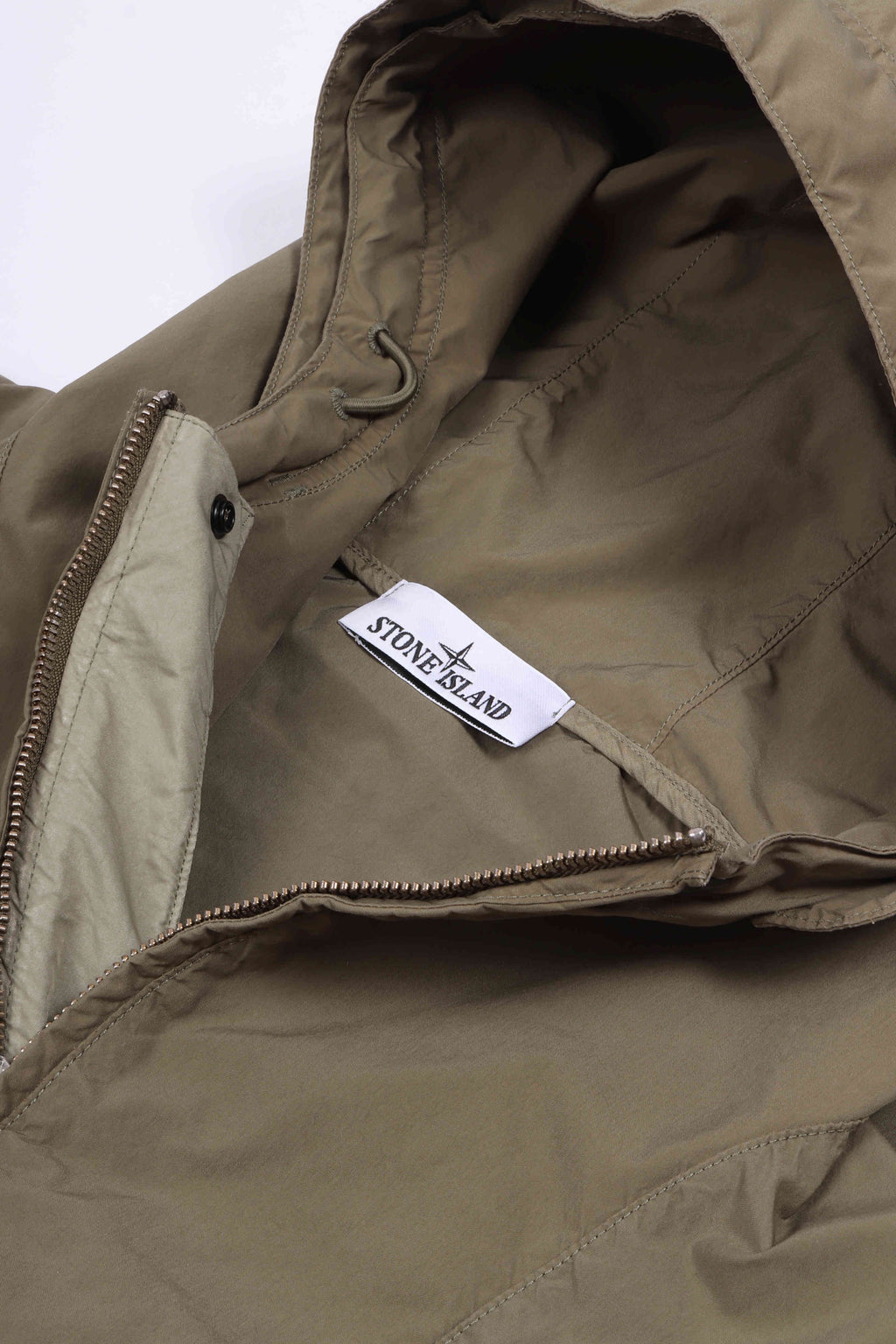 4100052 s0042 v005g - military