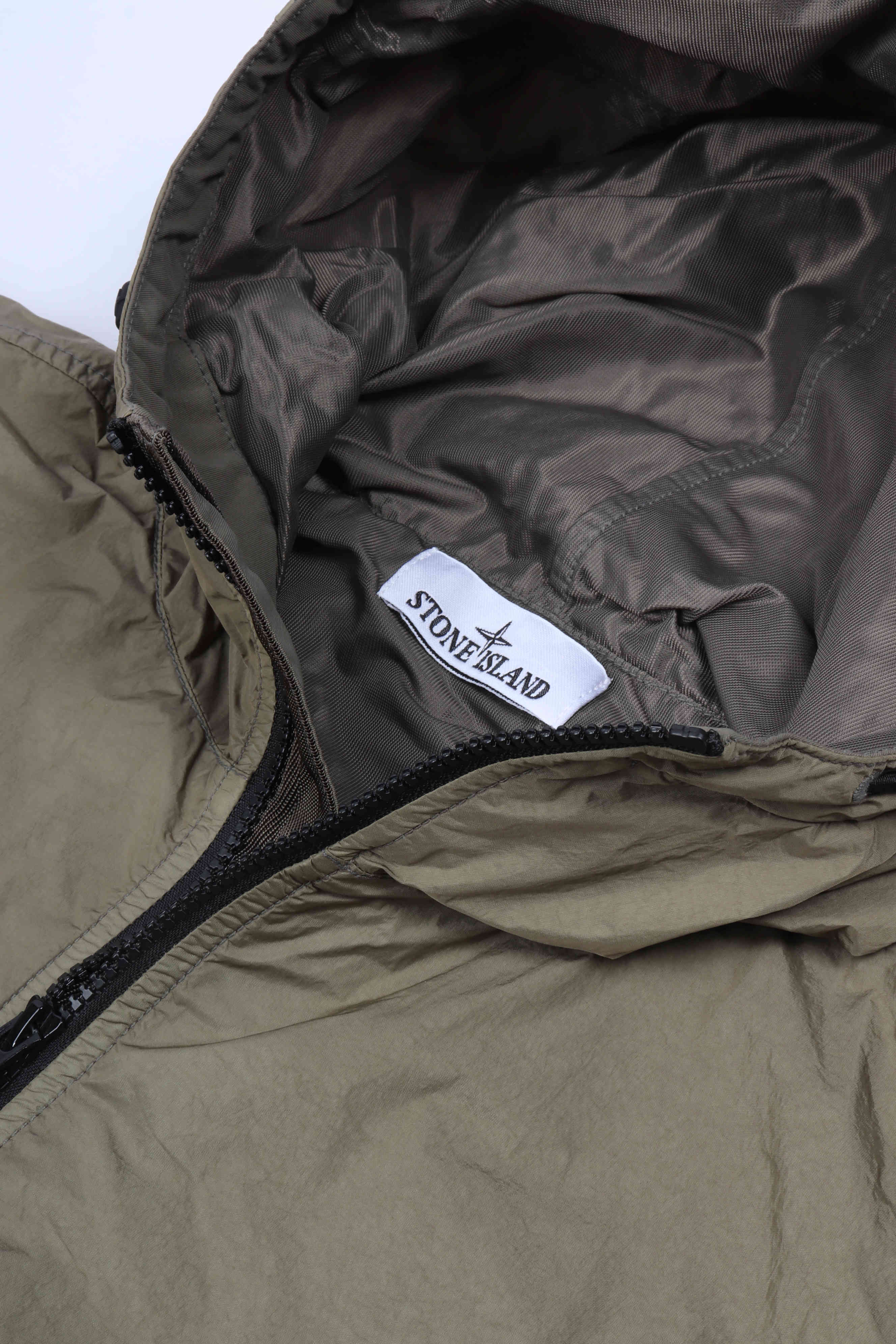 4100001 s0a23 v005g - military