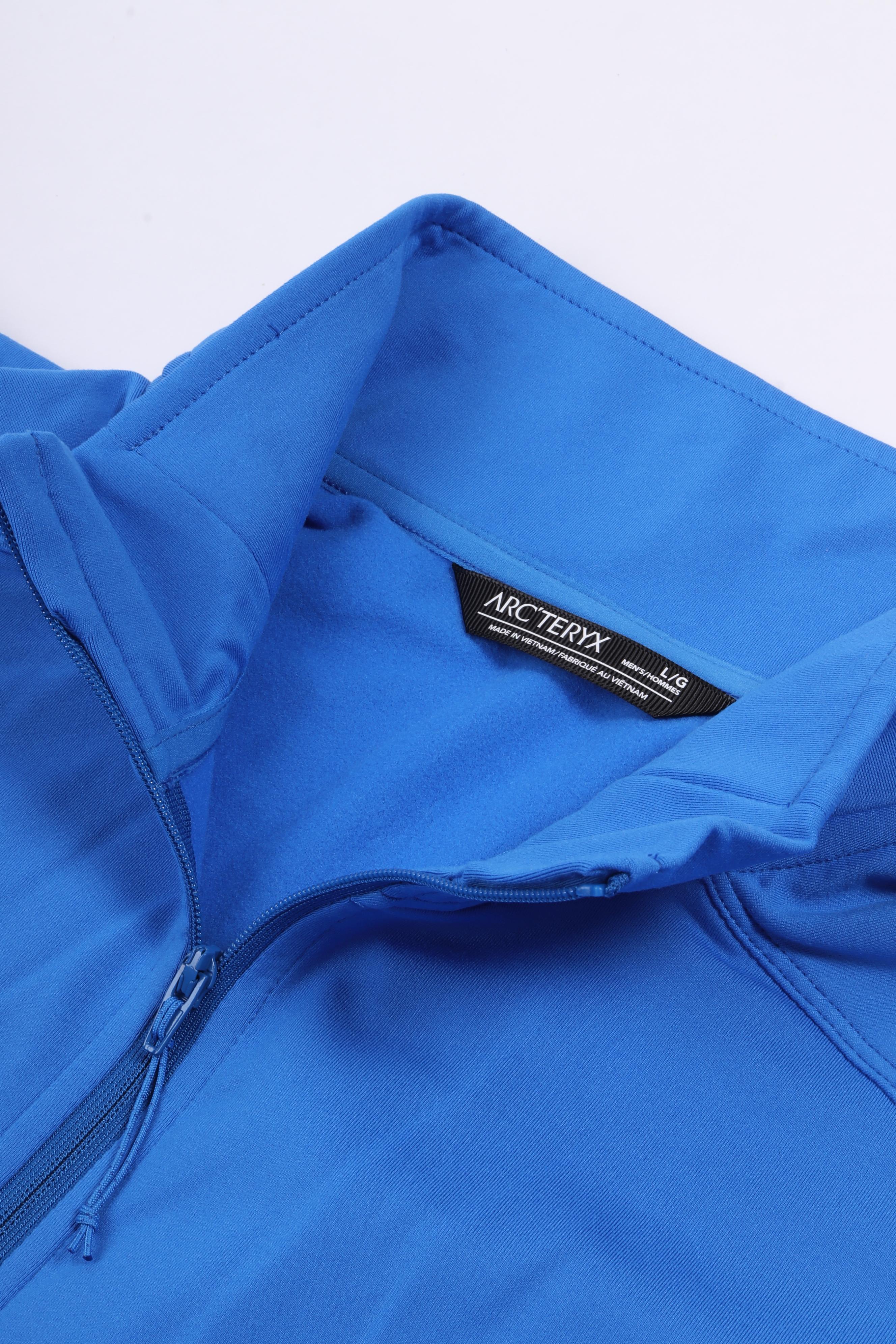 Kyanite lightweight jacket fluidity