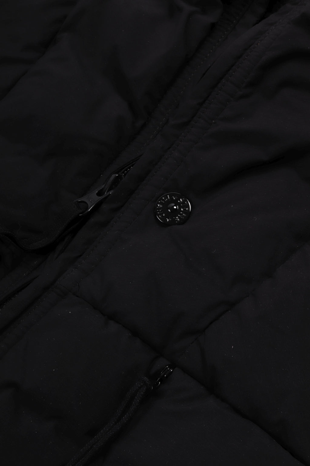 G100011 s0183 v0029 black