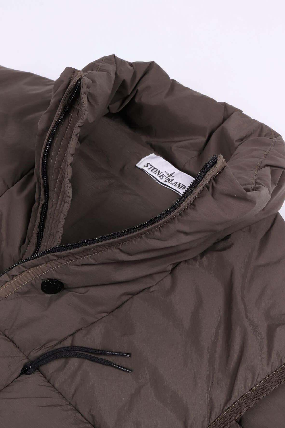 G100004 s0183 v0054 - military