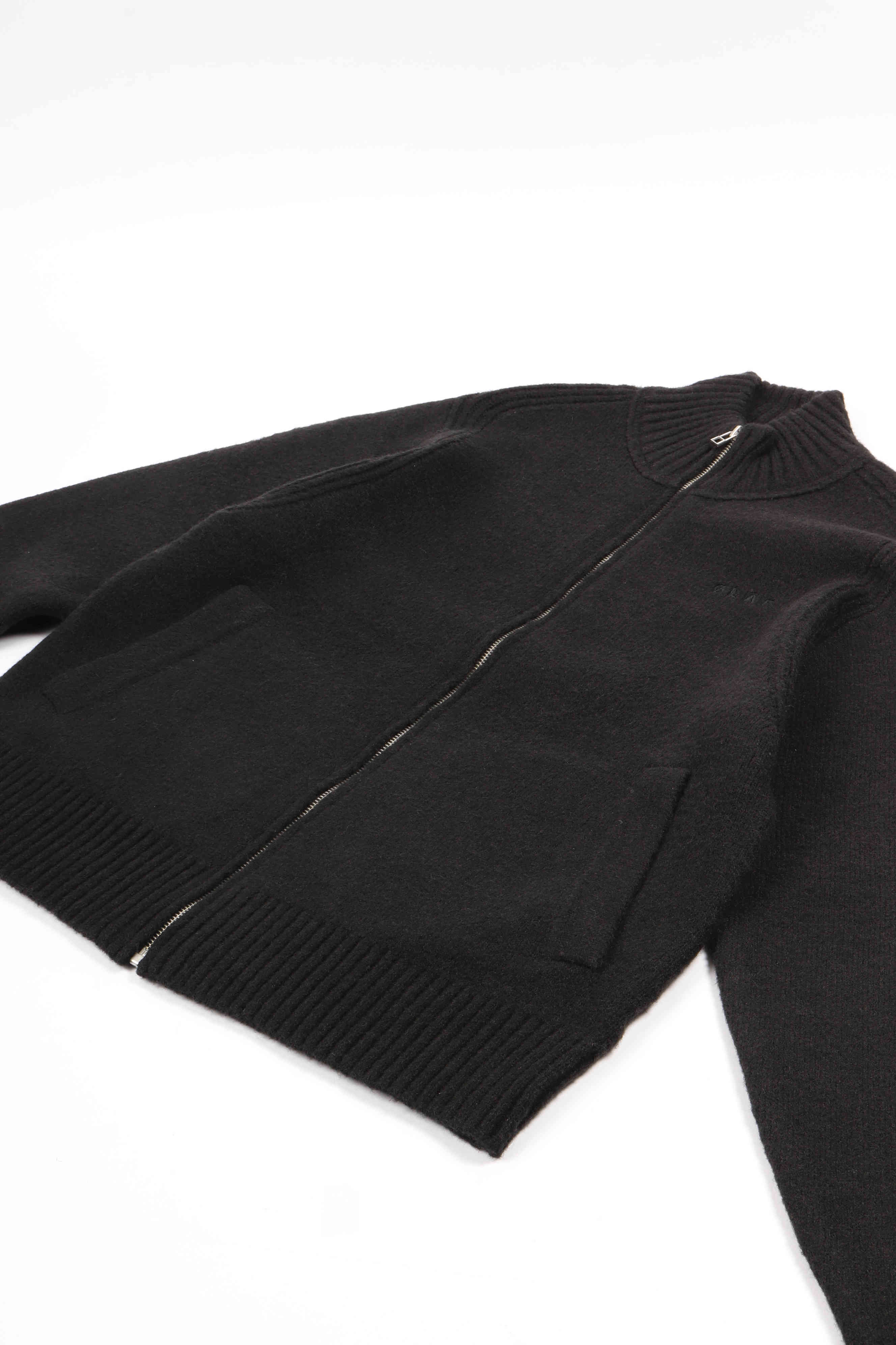 Zip thr. knitted black