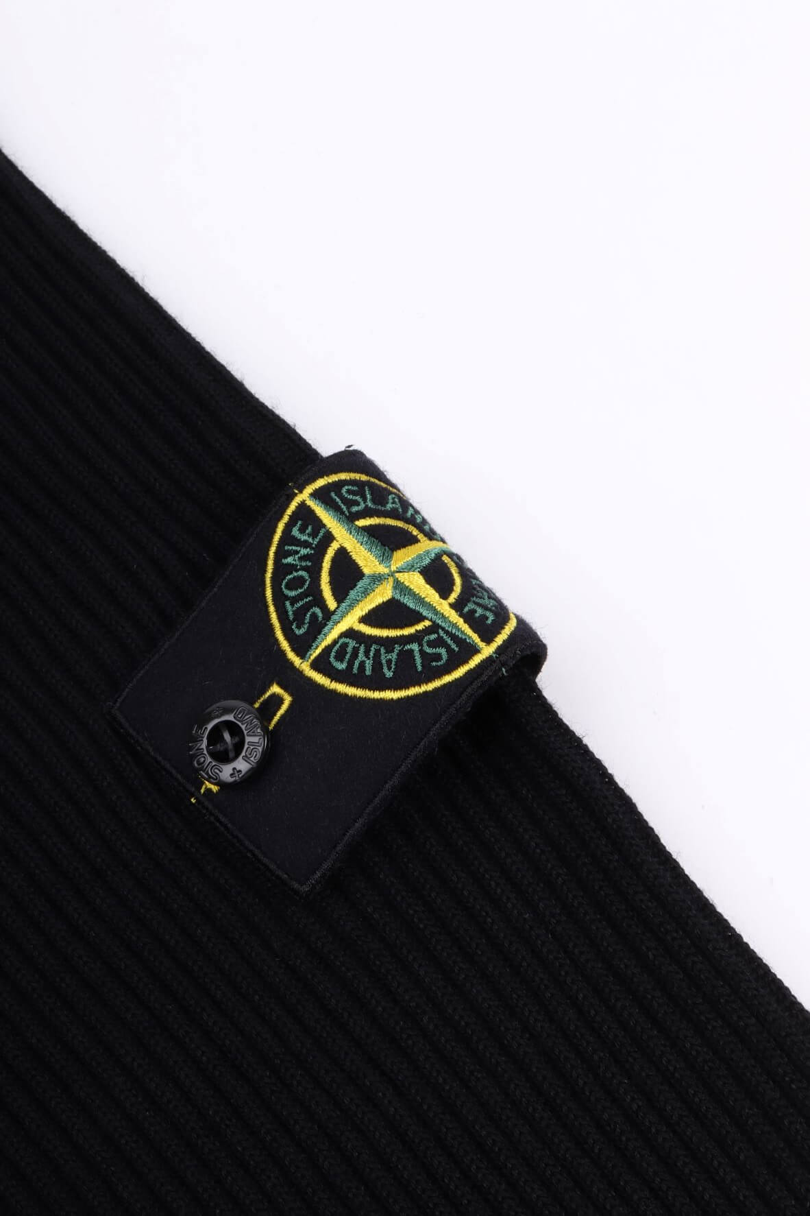 8115553c2 a0029 - black