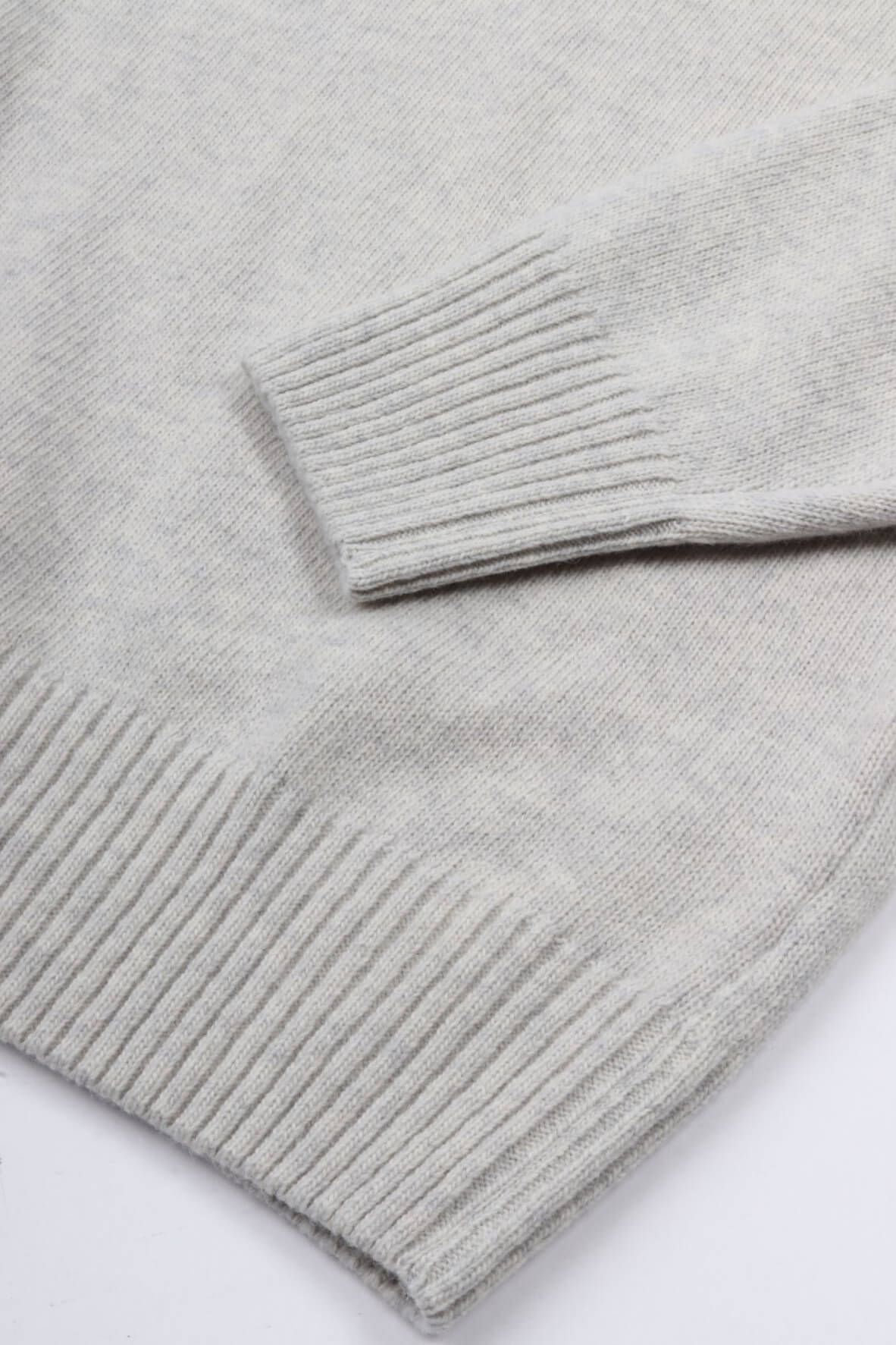 Cmkn047a m13 - off white