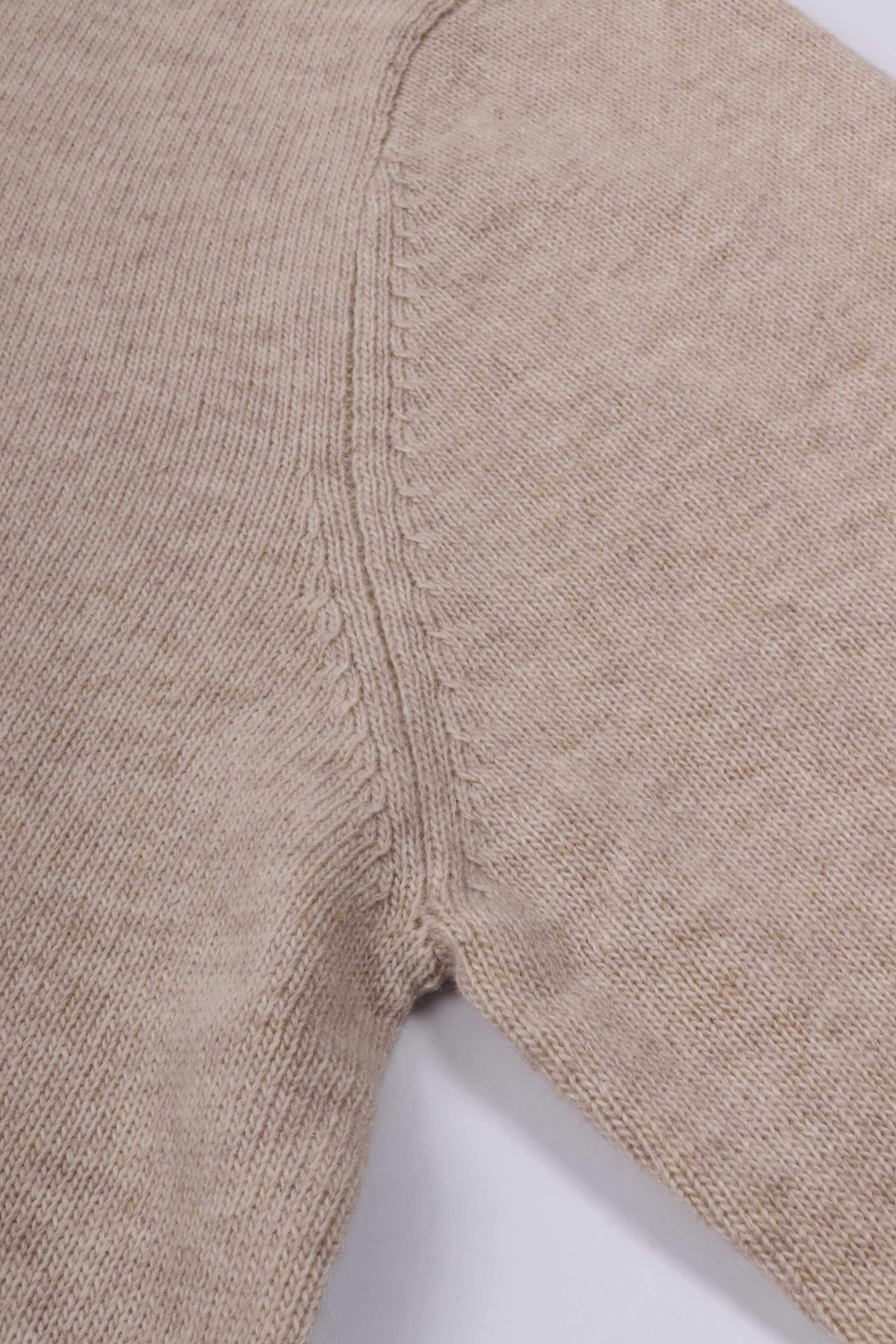 Essential knitted crewneck cement