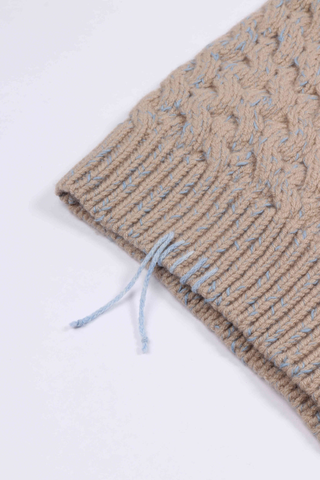Nolan sweater beige / light bl