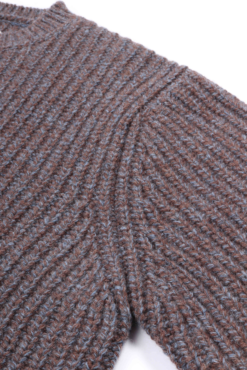 August chunky crew brown