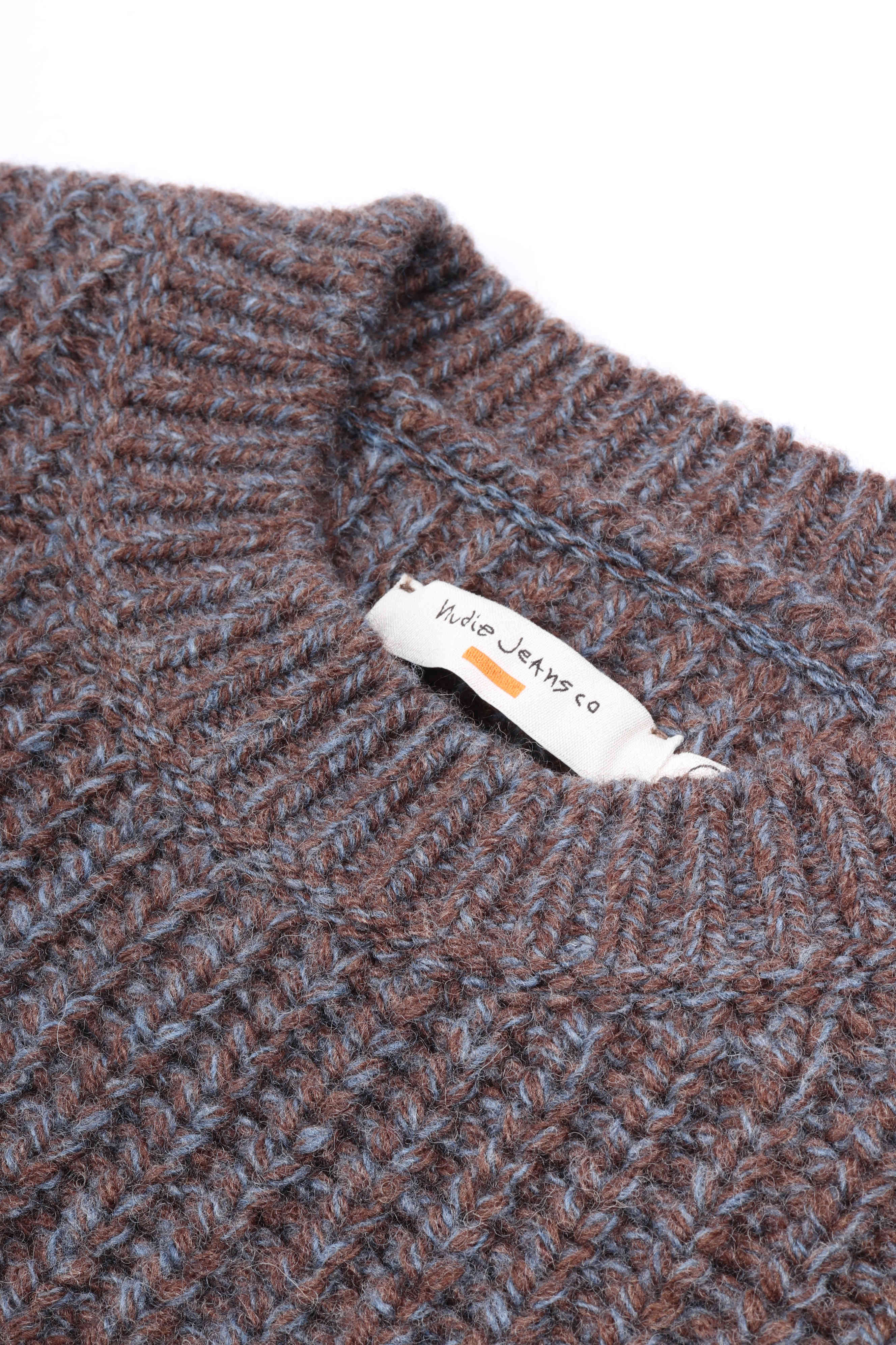 August chunky crew brown