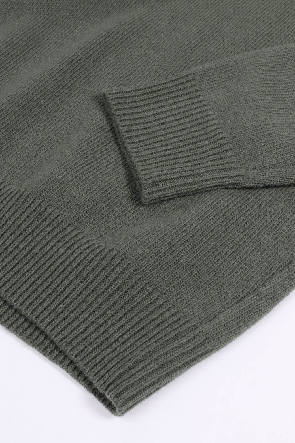 5100072 s00a3 v0054 - military