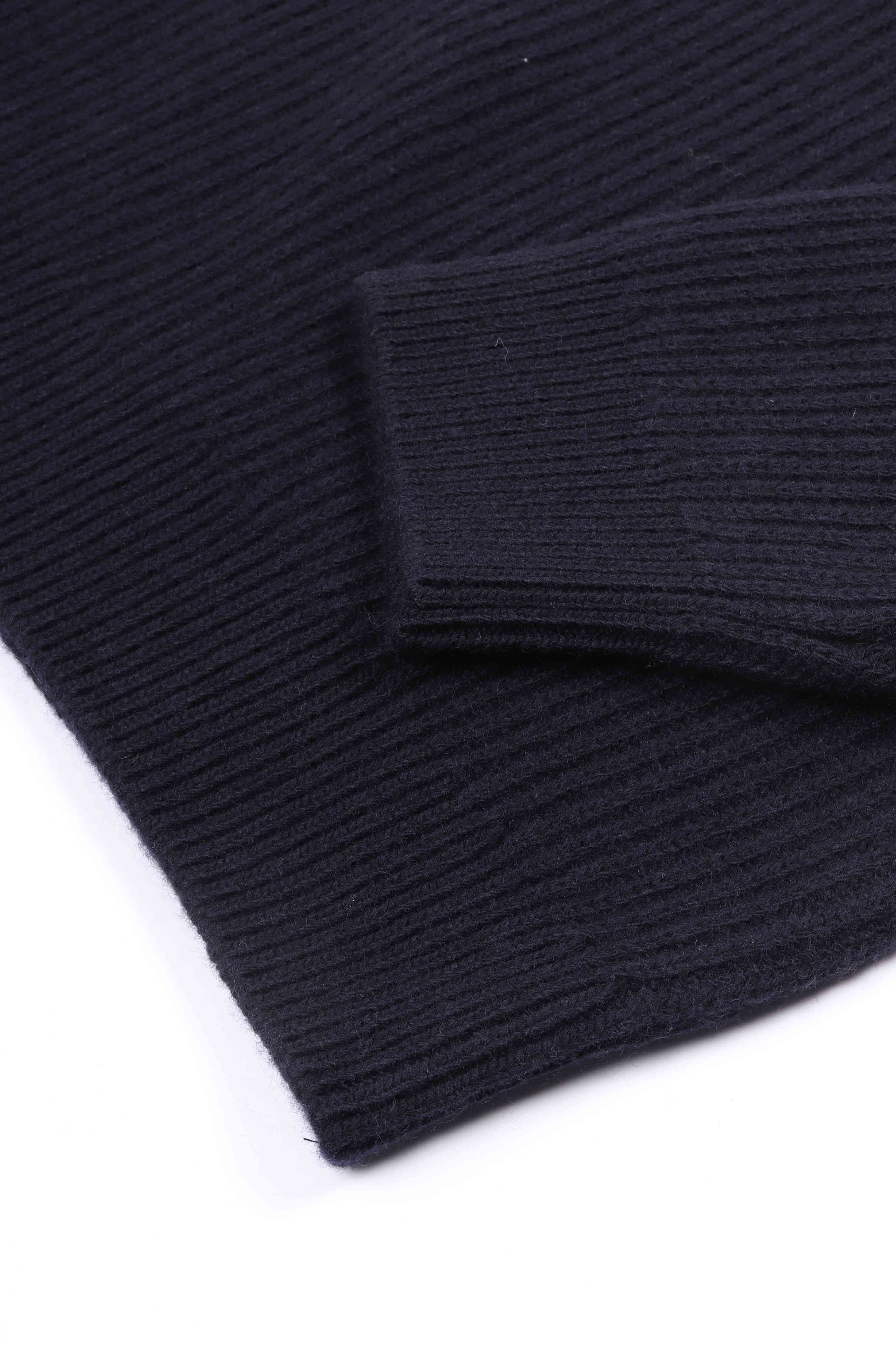 August rib navy
