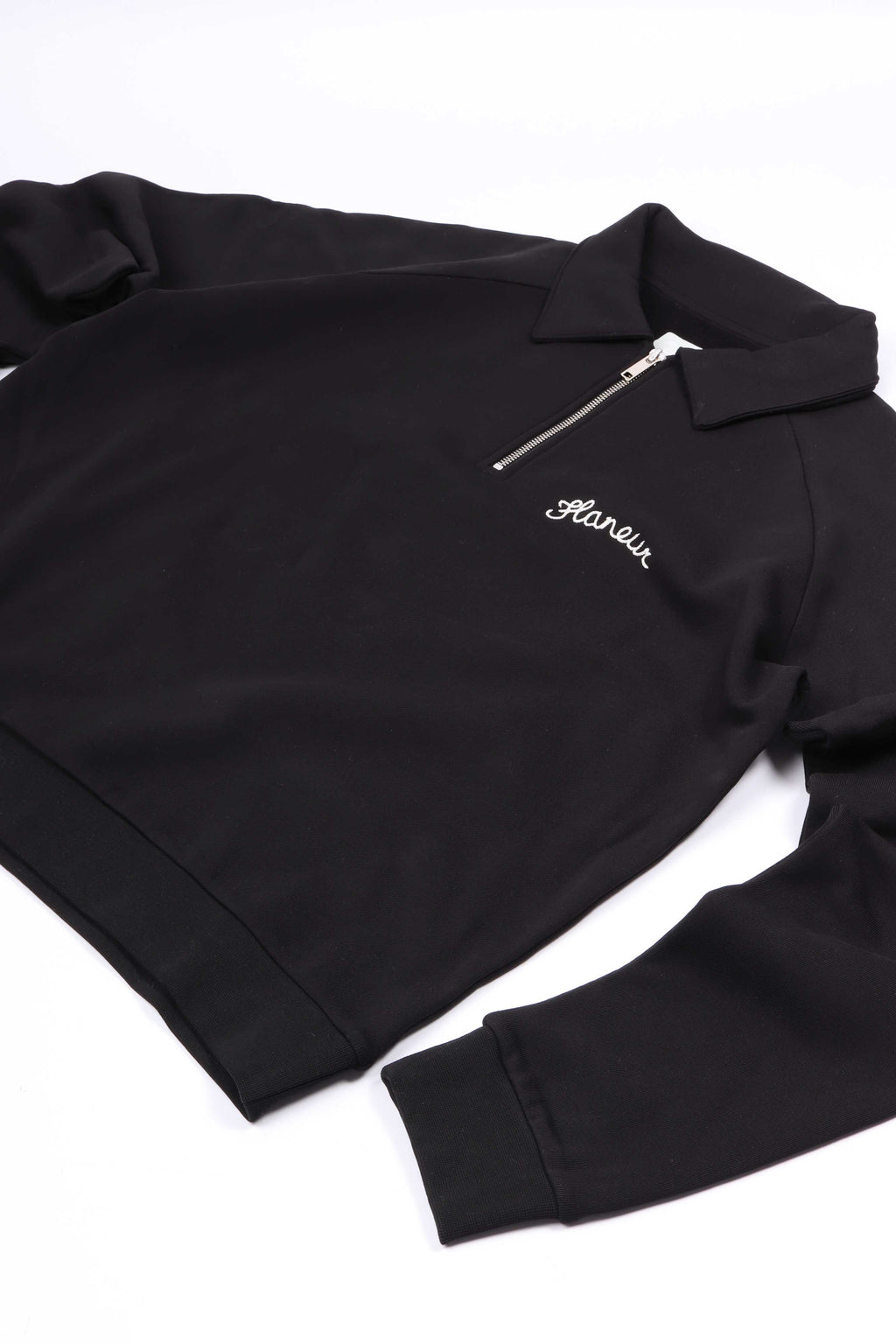 Signature half zi black