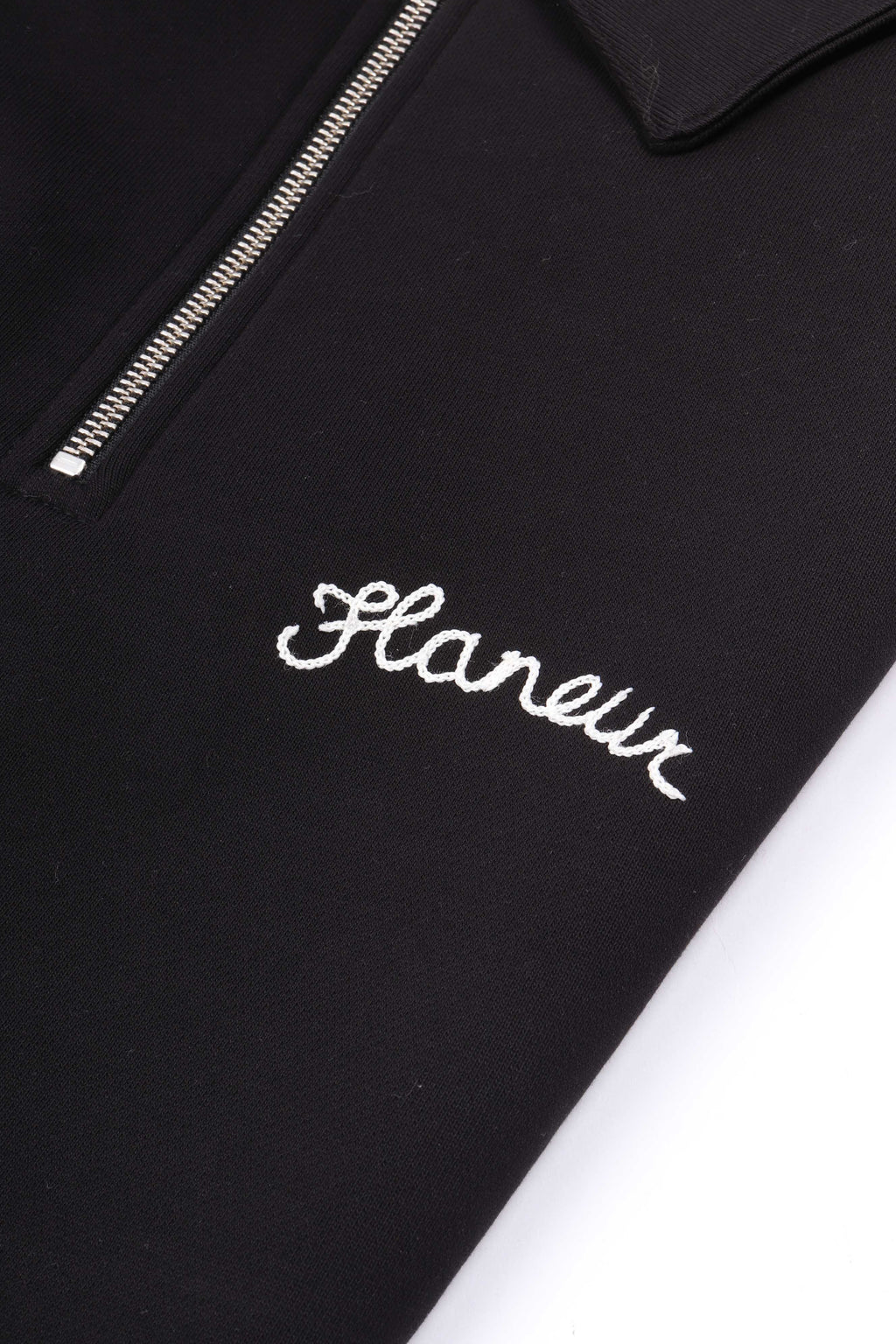 Signature half zi black