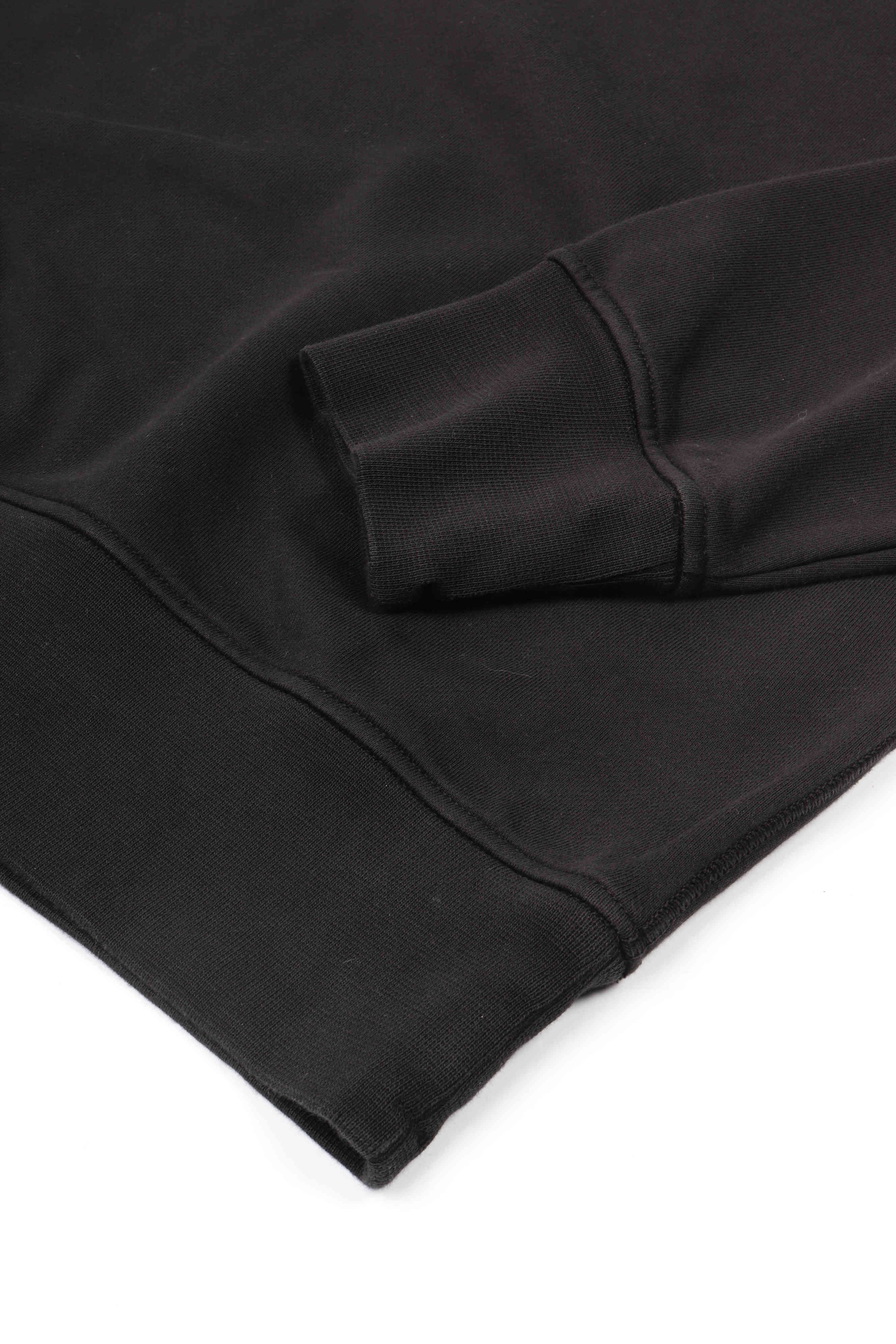 6100070 s0051 v0029 - black