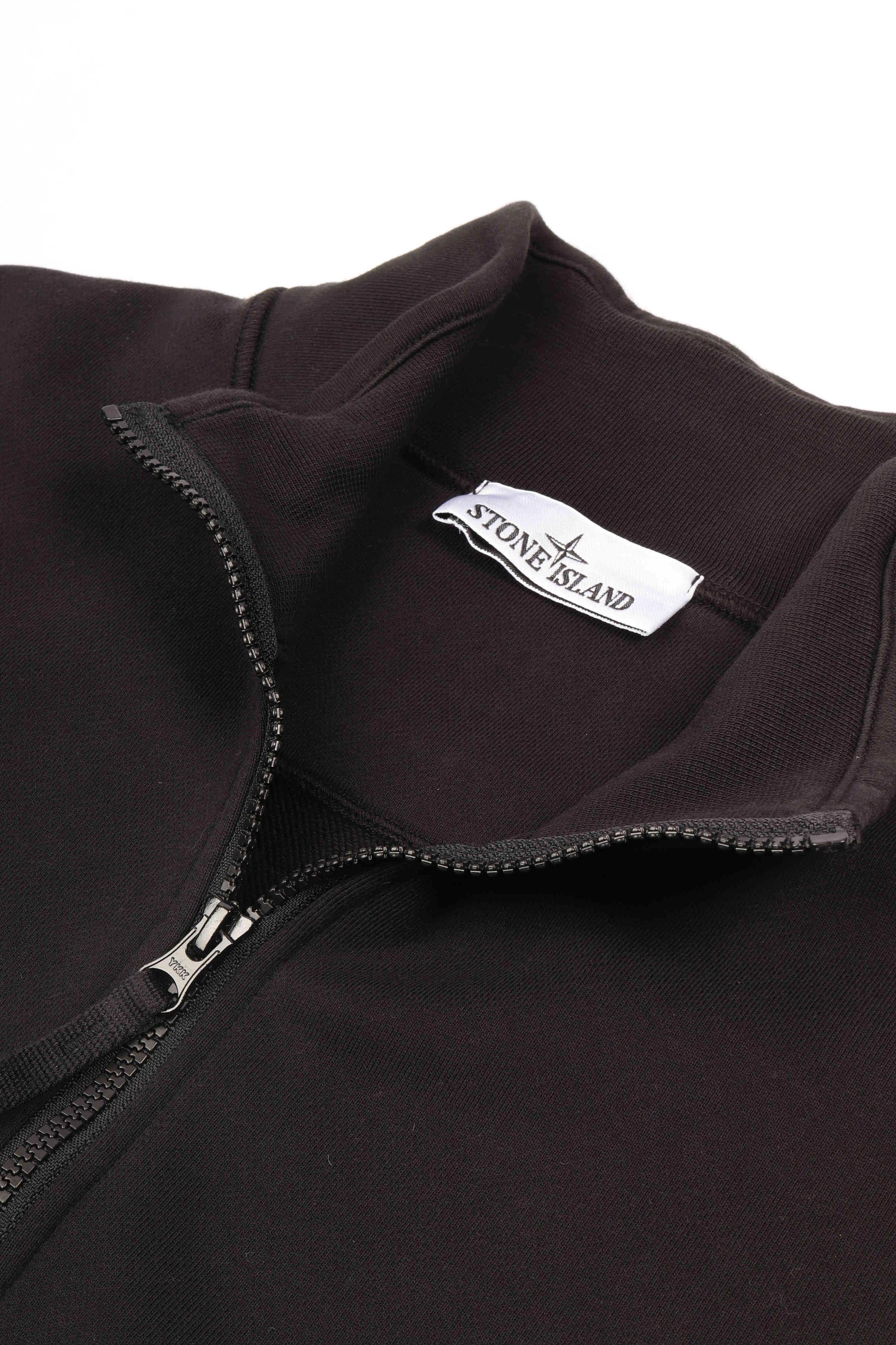 6100070 s0051 v0029 - black