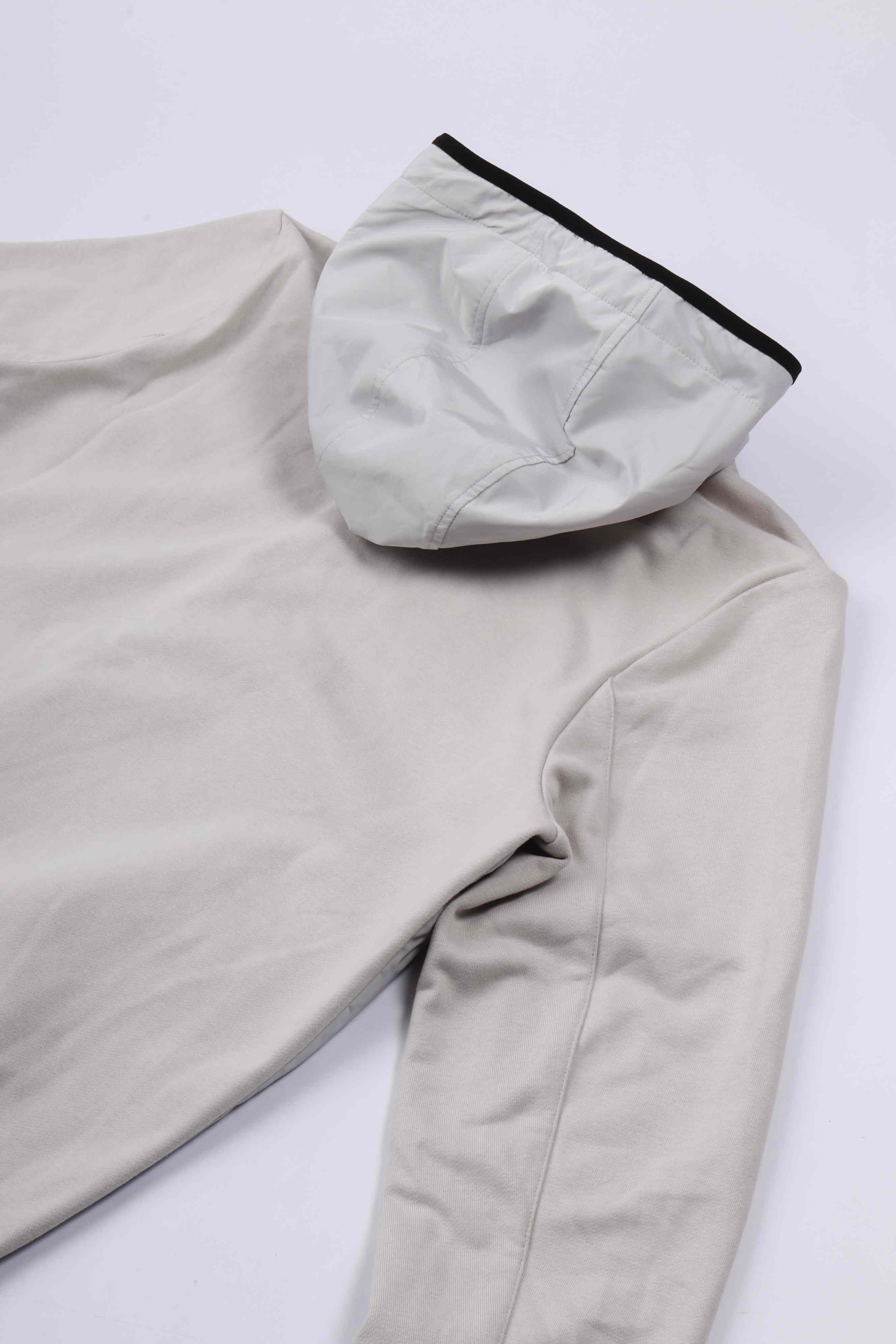 Badge tech zip up light grey