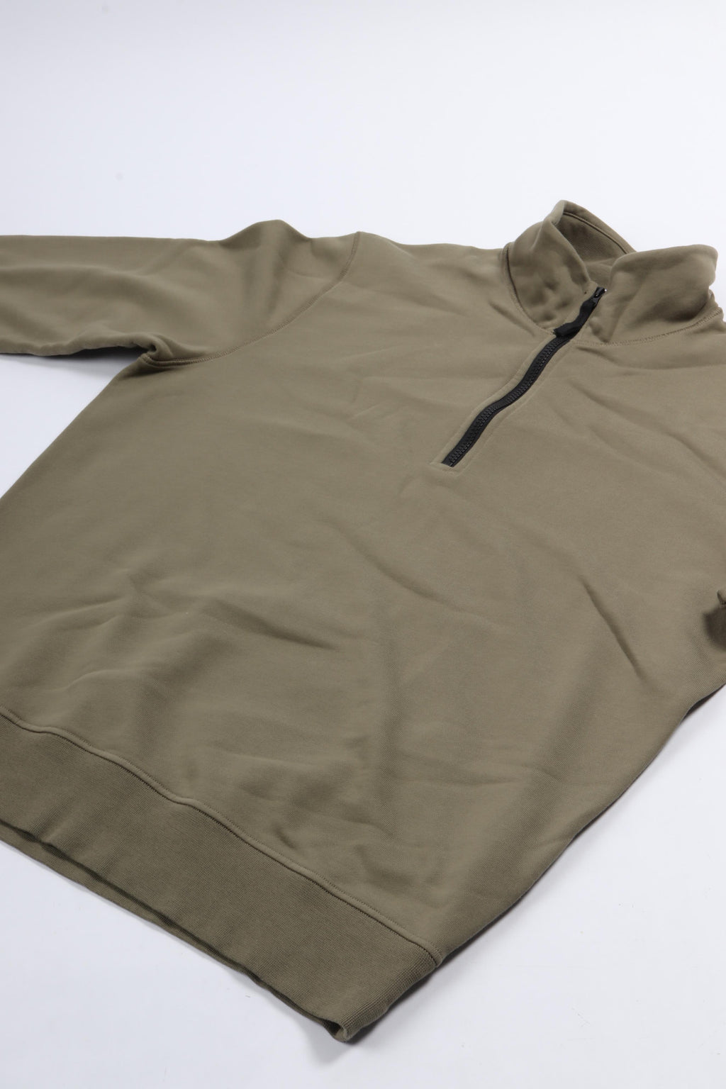 6100070 s0051 v005g military
