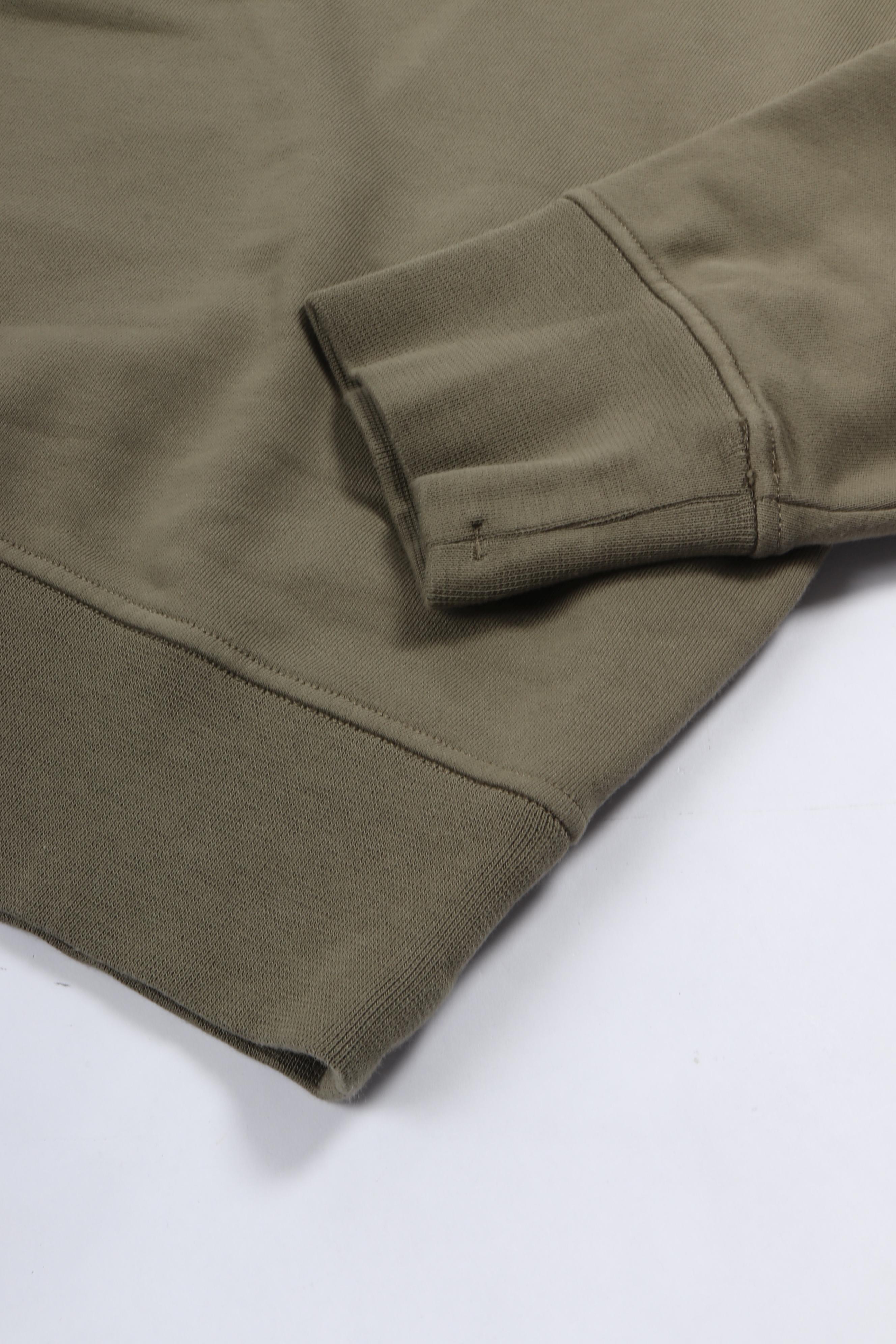 6100070 s0051 v005g military