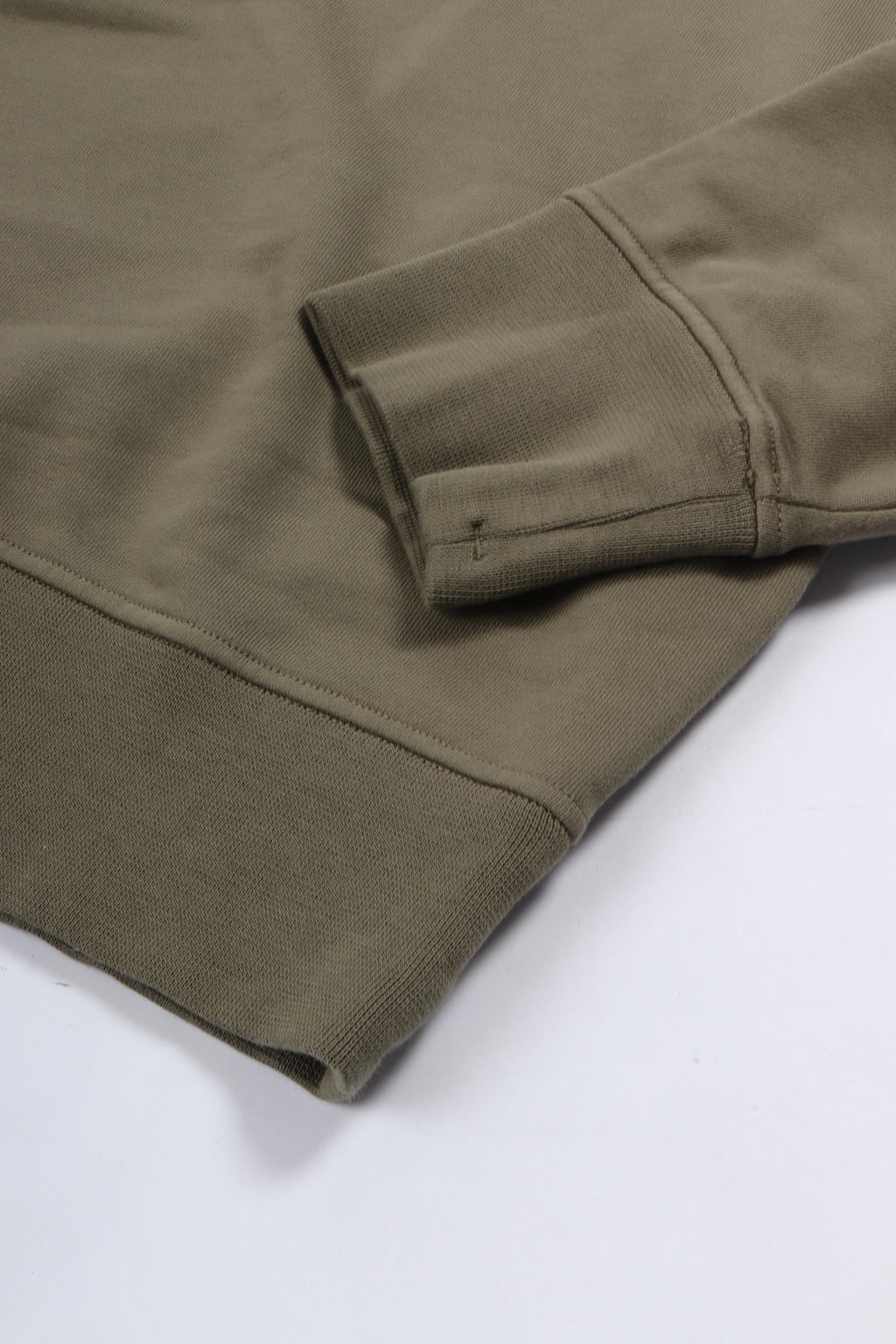 6100070 s0051 v005g military