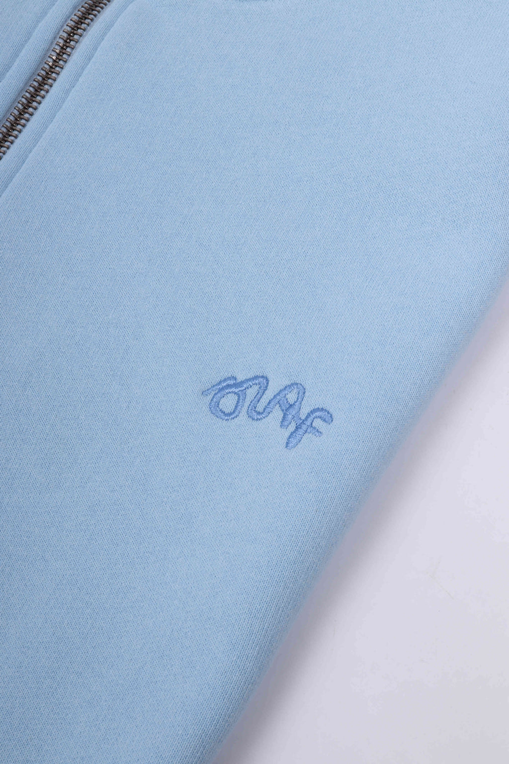 Signature zip mock open air