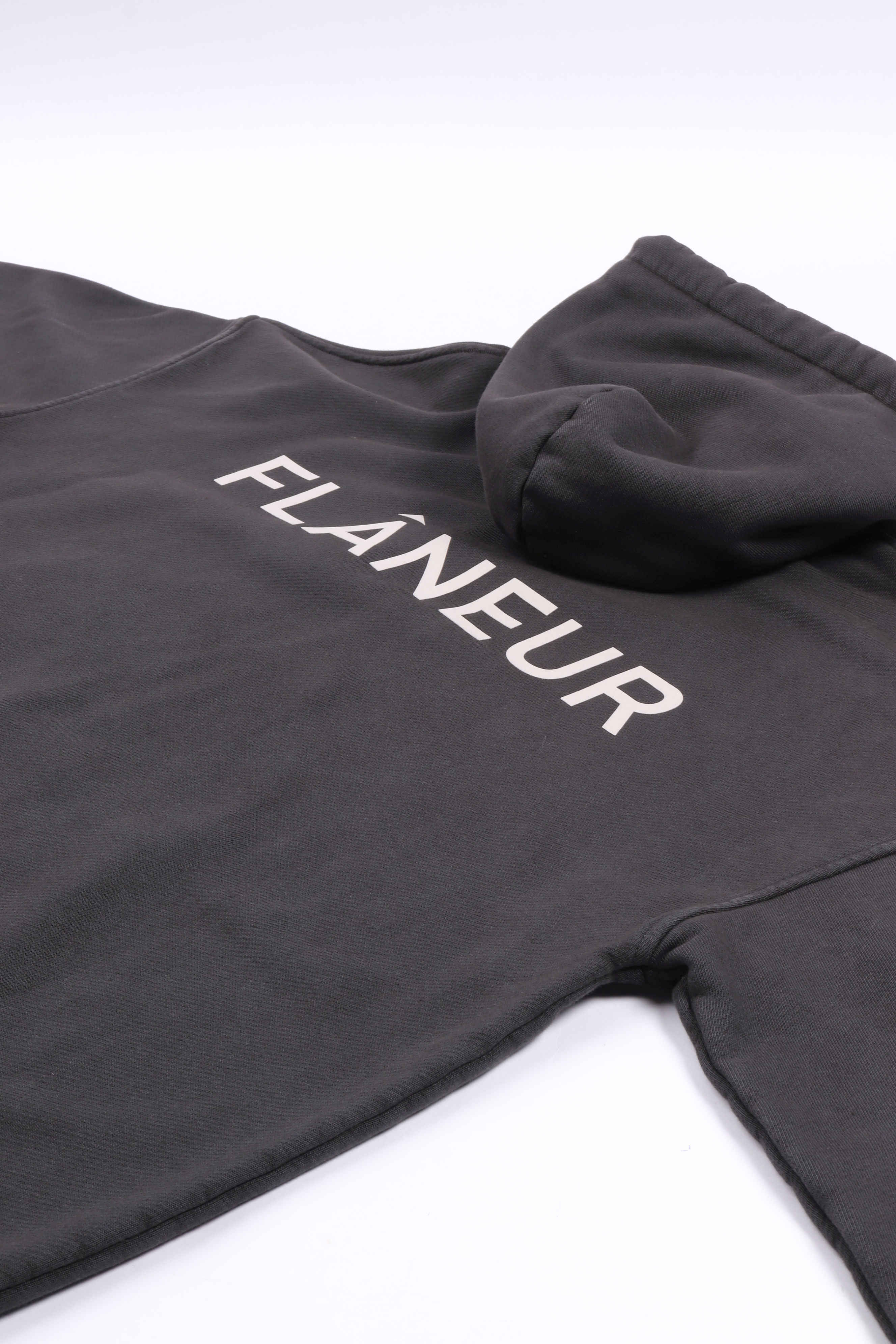 Double logo w hd black