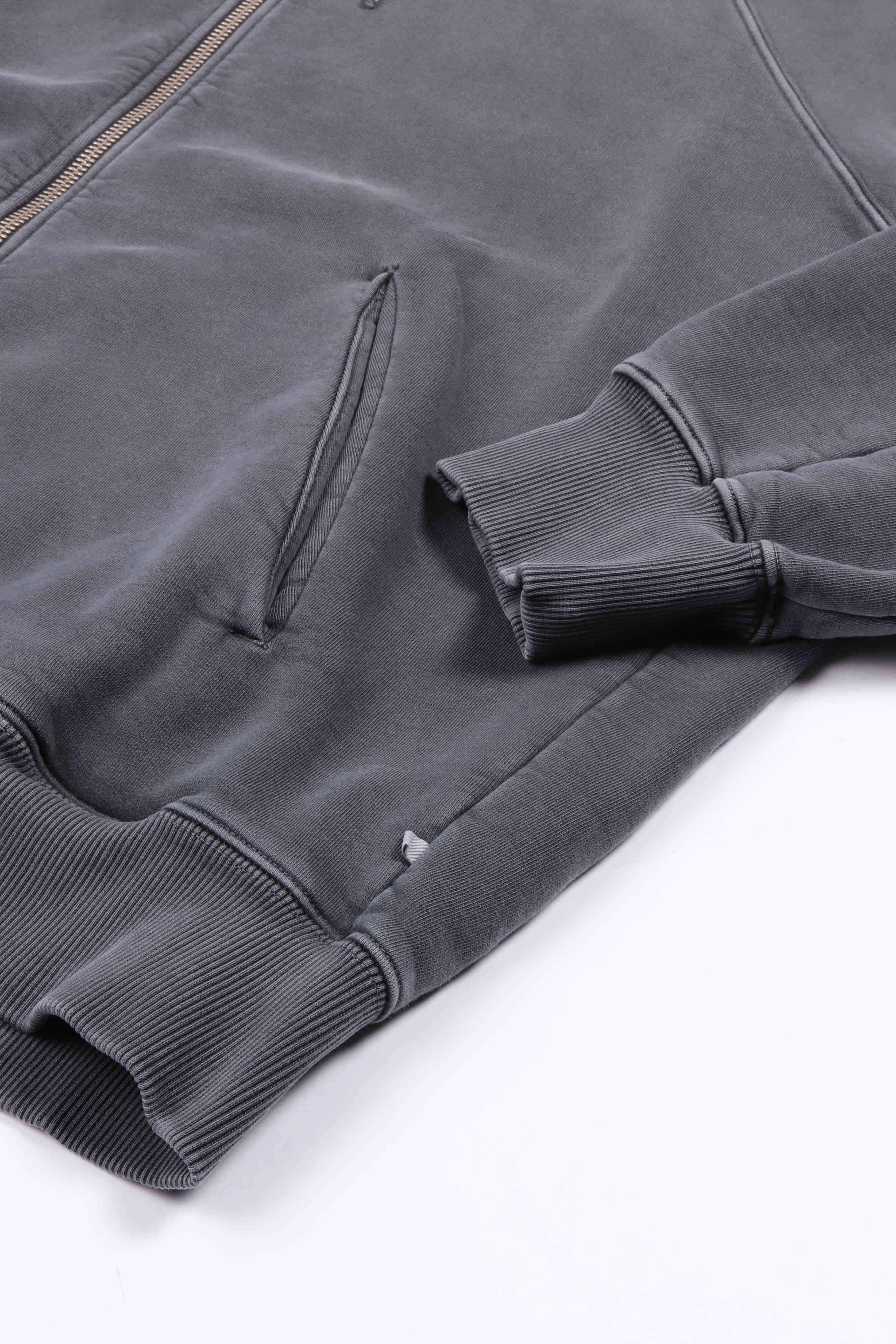 Chris zip faded black