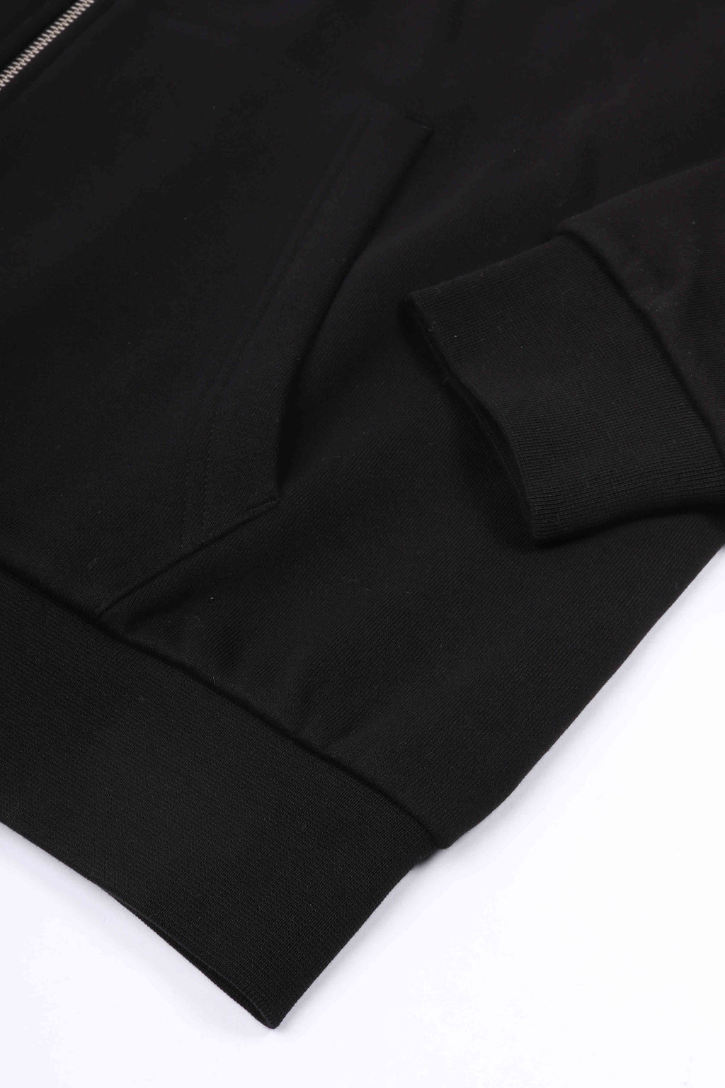 Signature zip up black