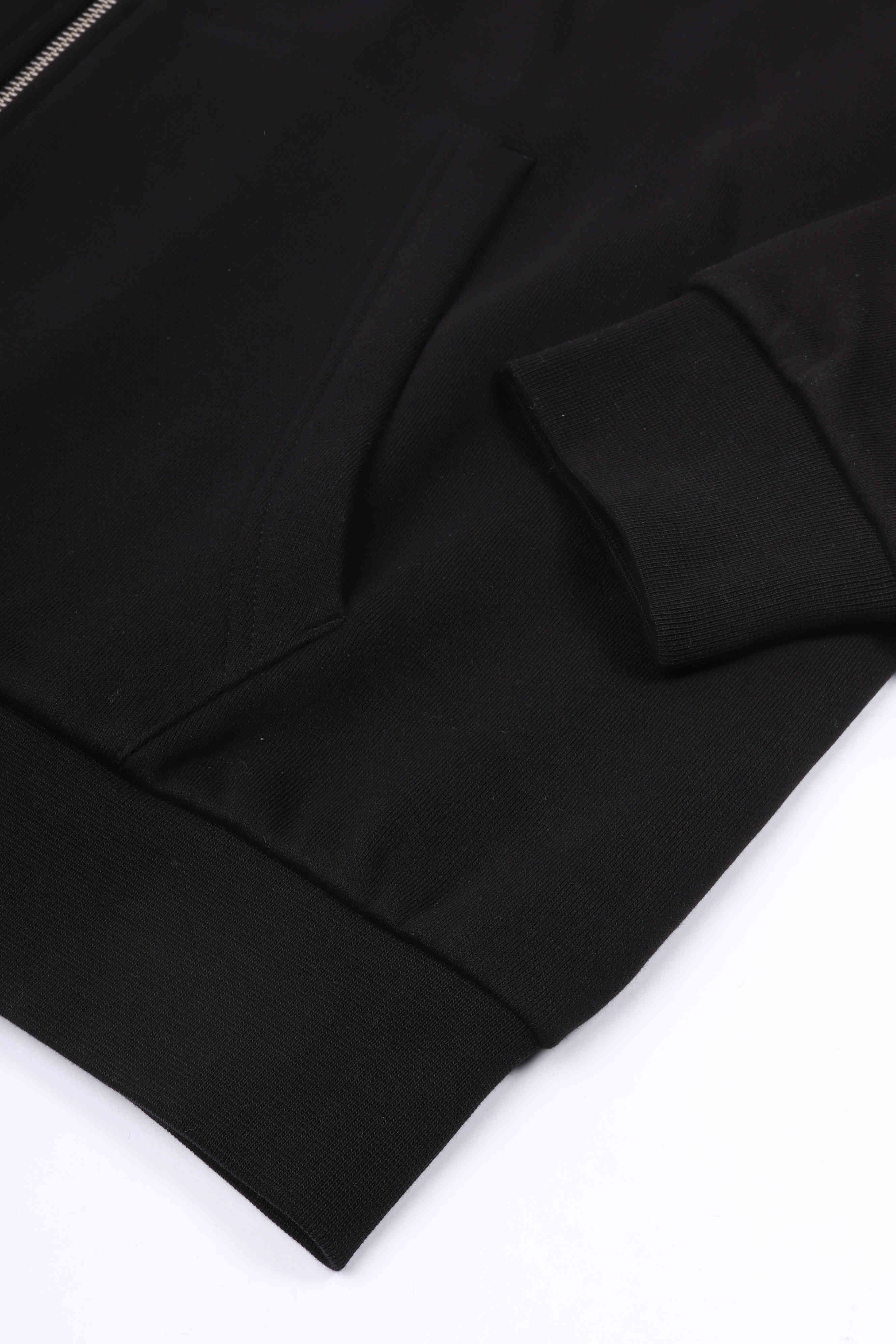 Signature zip up black