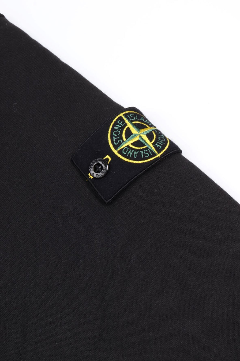 6100044 s0051 v0029 - black