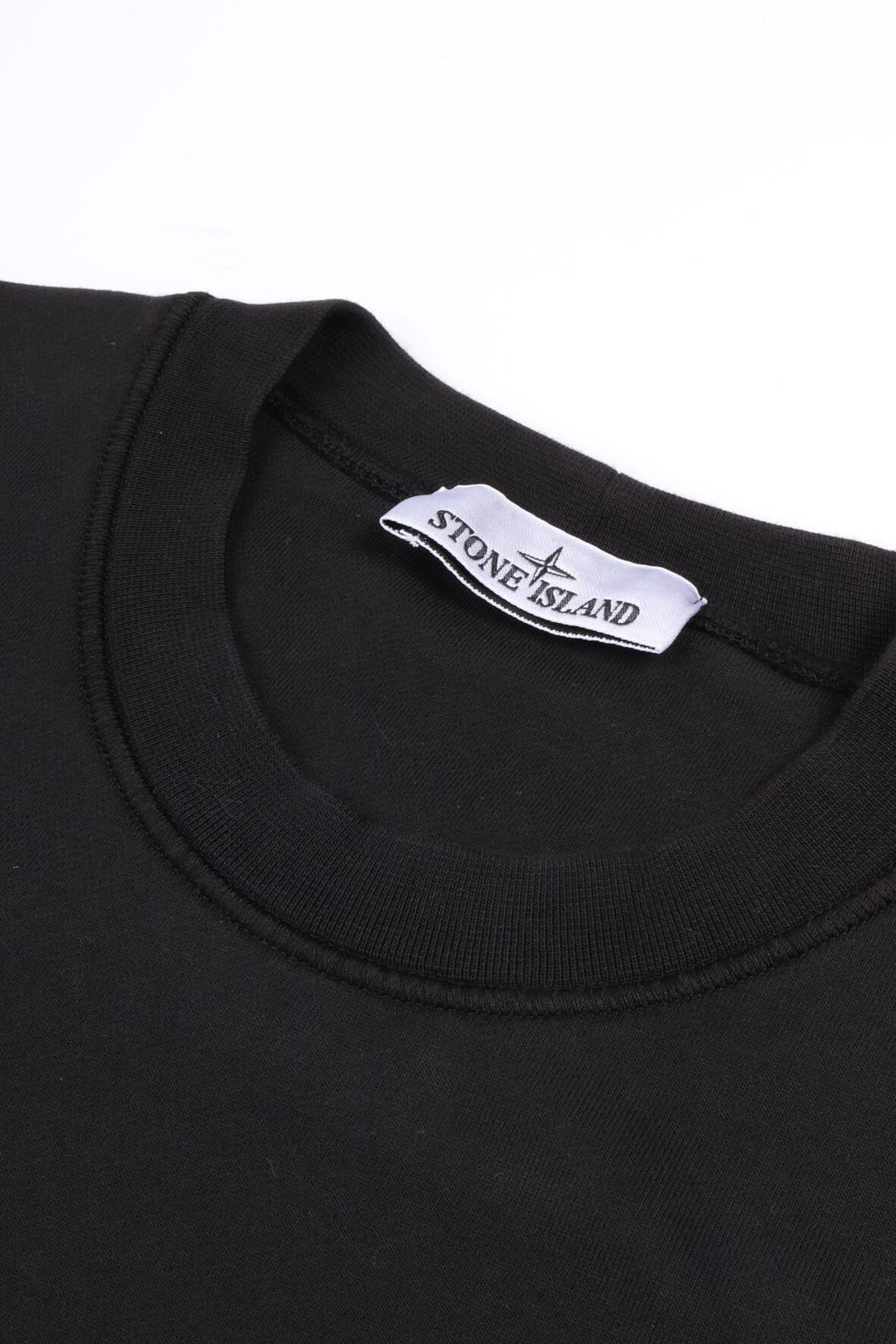 6100044 s0051 v0029 - black