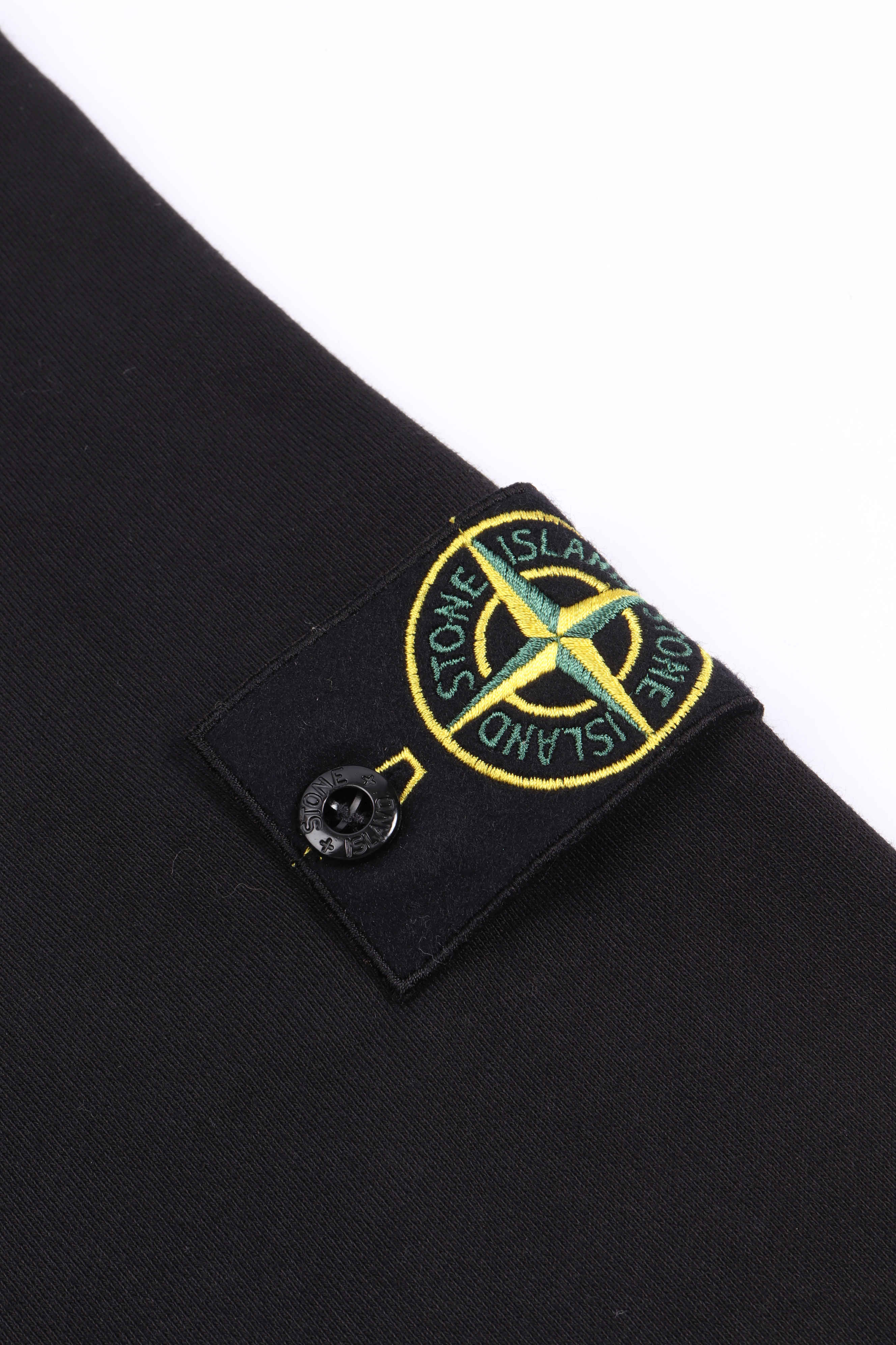 6100060 s0051 v0029 - black