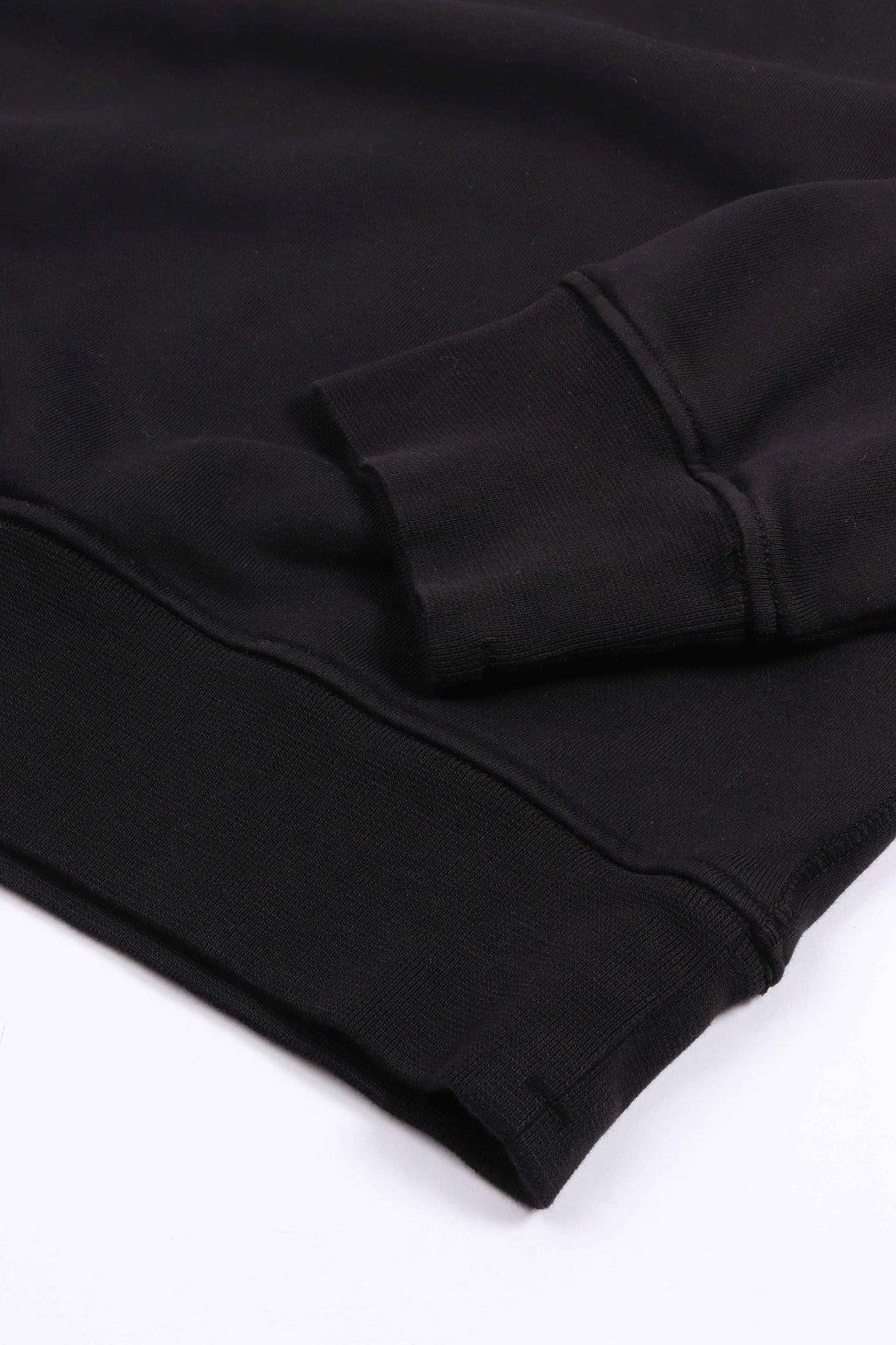 6100060 s0051 v0029 - black