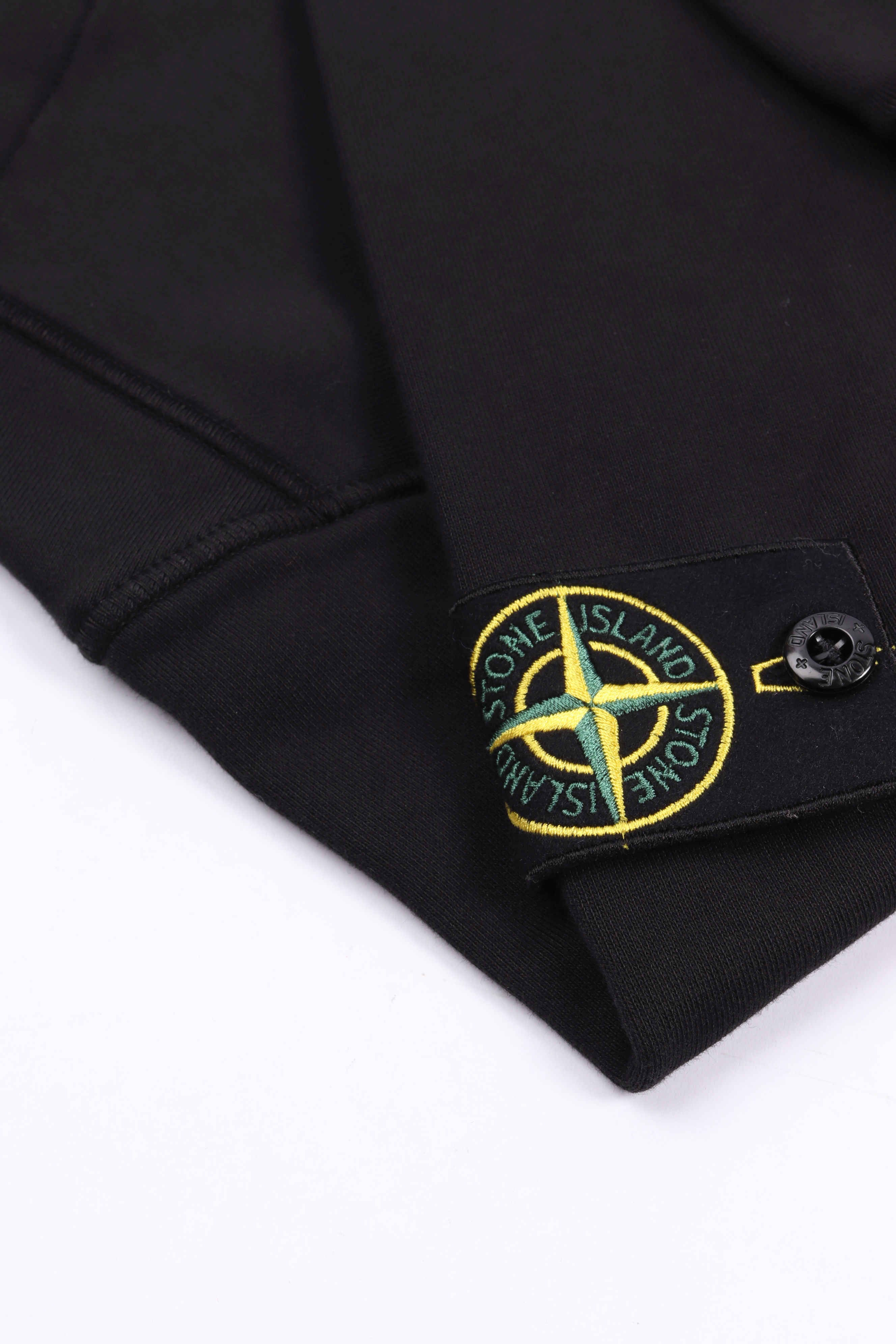 6100060 s0051 v0029 - black